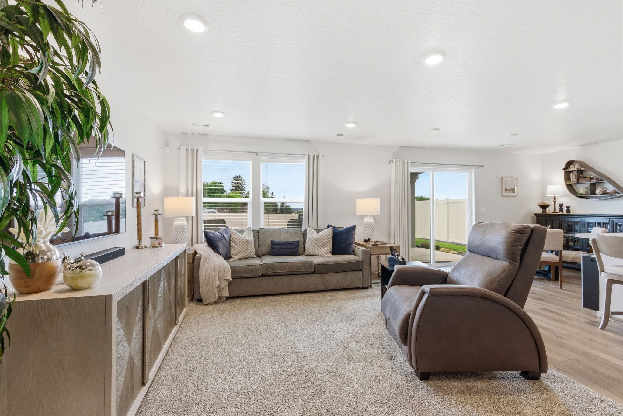 8308 S Colwood Rd - Photo 5