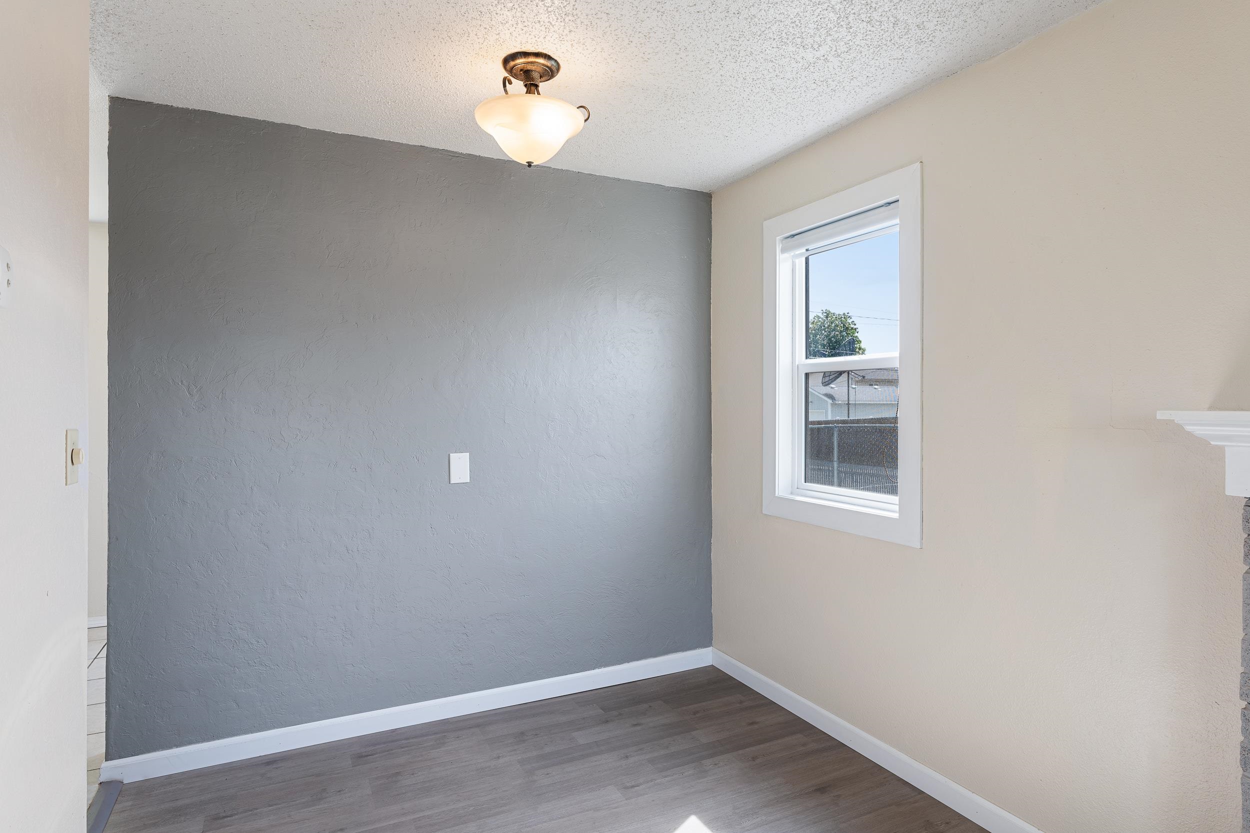 2304 E Rockwell Ave - Photo 9