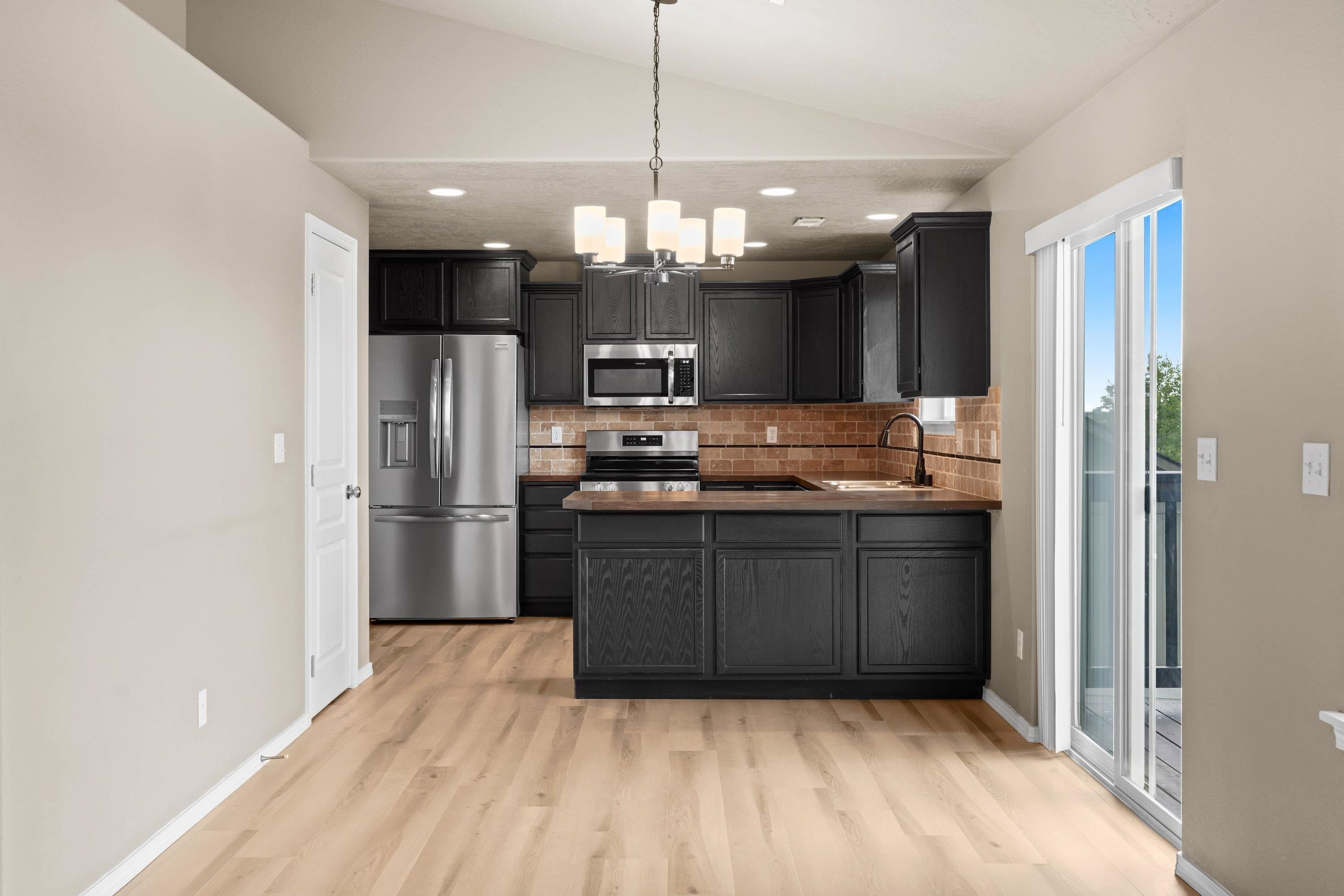 12424 W 1st Ave - Photo 8