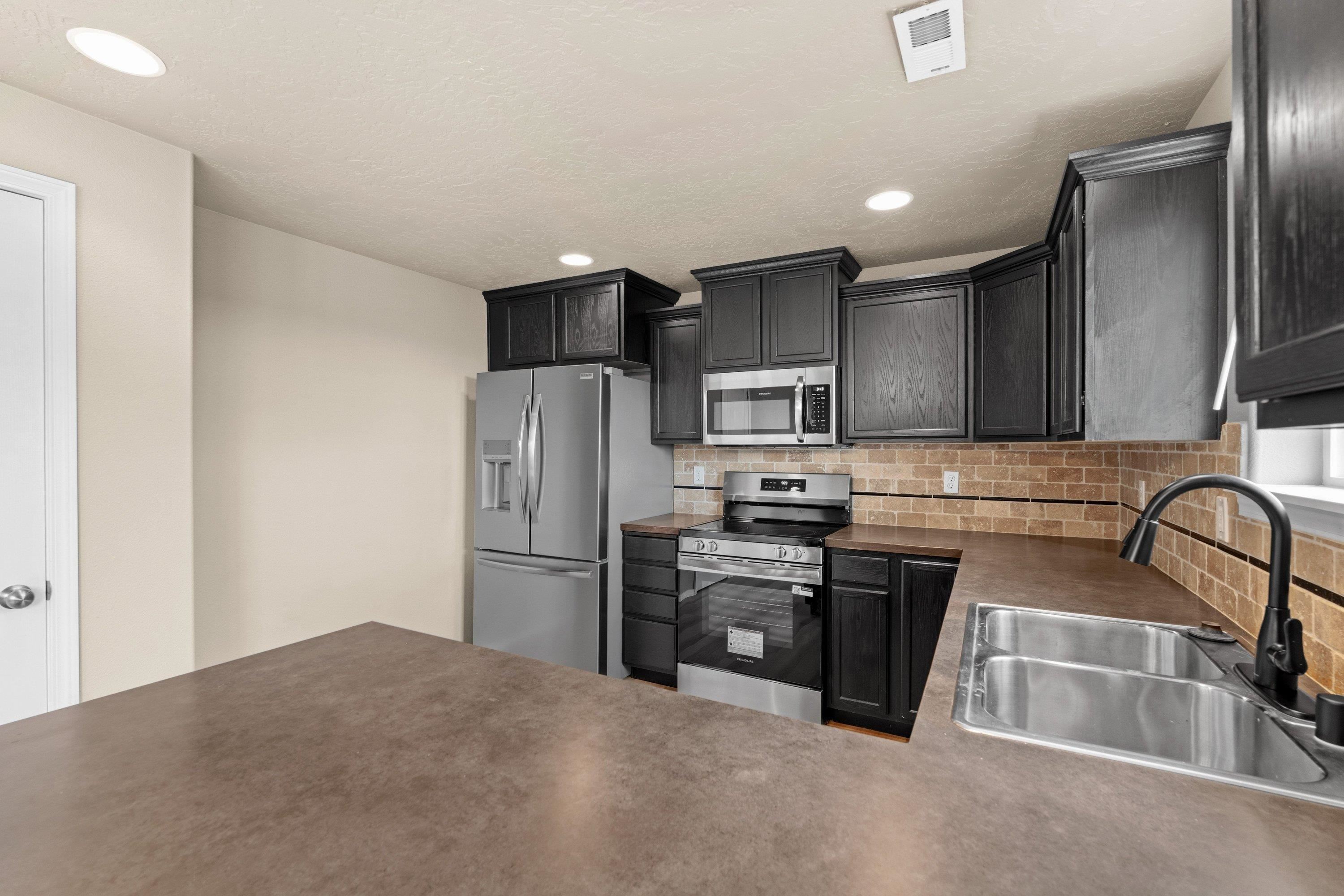 12424 W 1st Ave - Photo 10