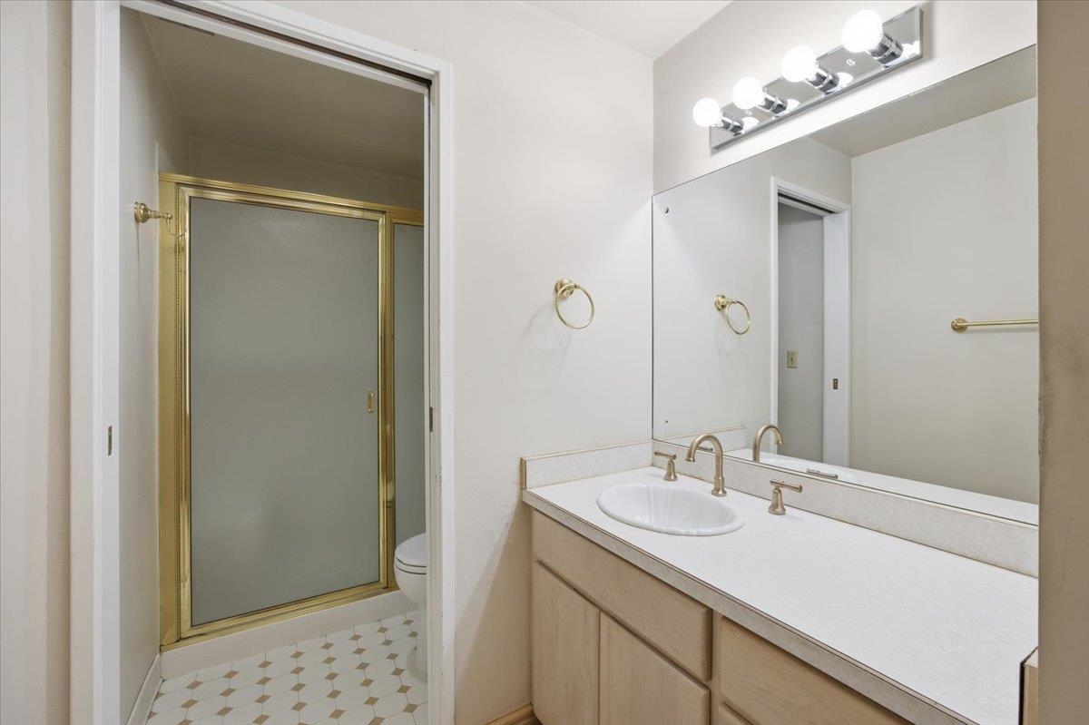 700 W 7th Ave - Photo 12