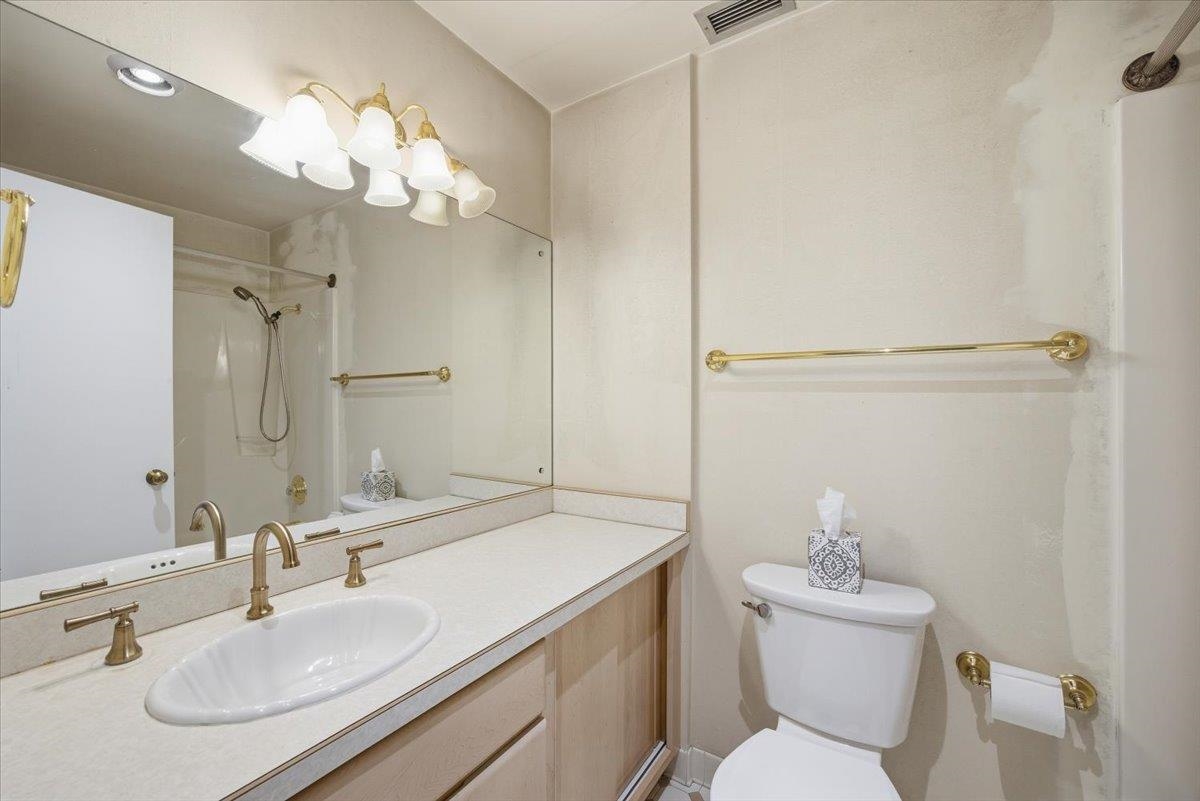 700 W 7th Ave - Photo 17