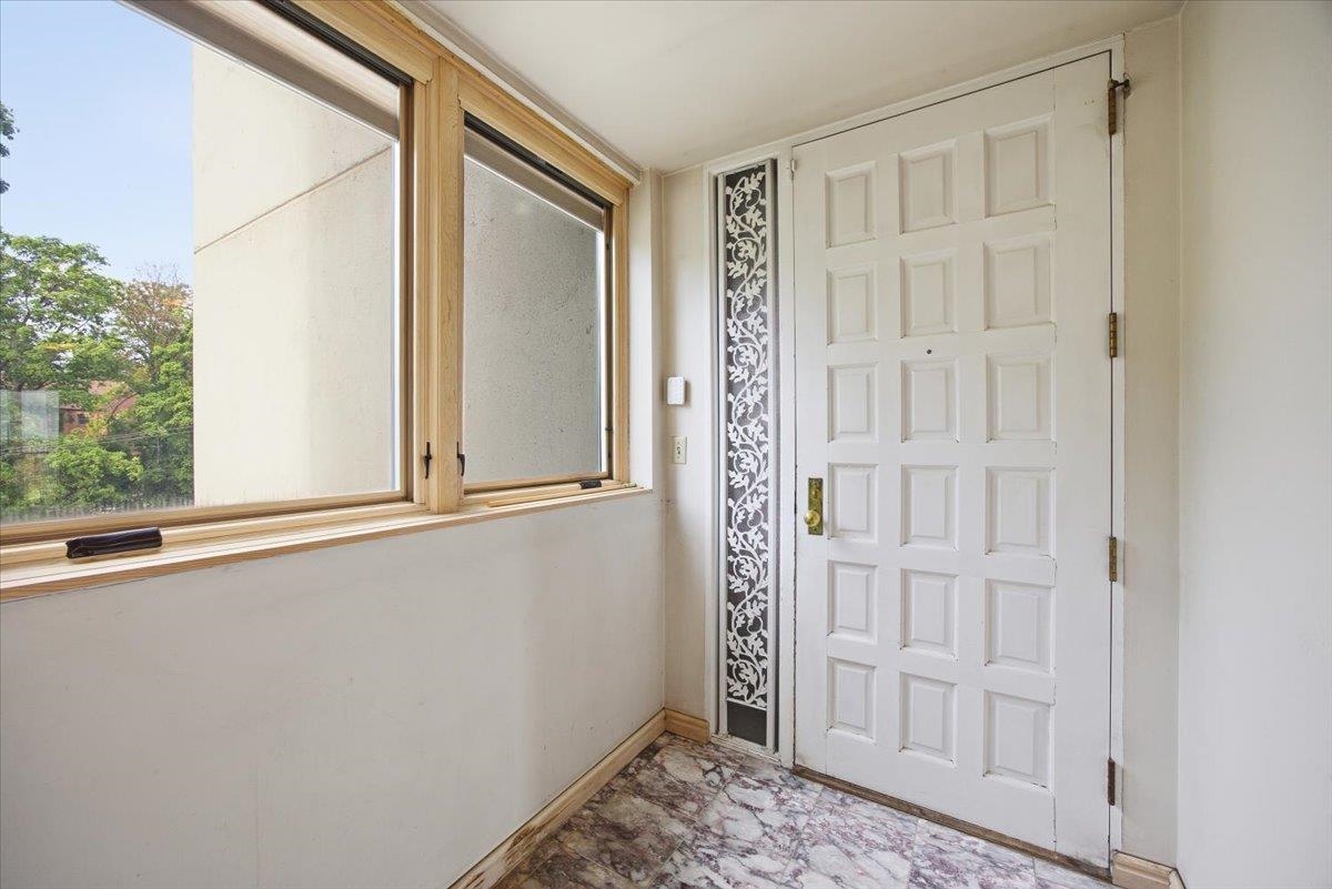 700 W 7th Ave - Photo 29