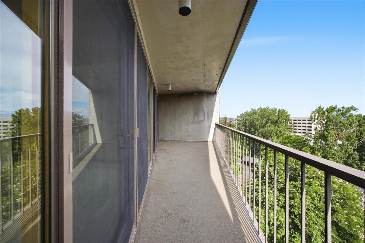 700 W 7th Ave - Photo 30