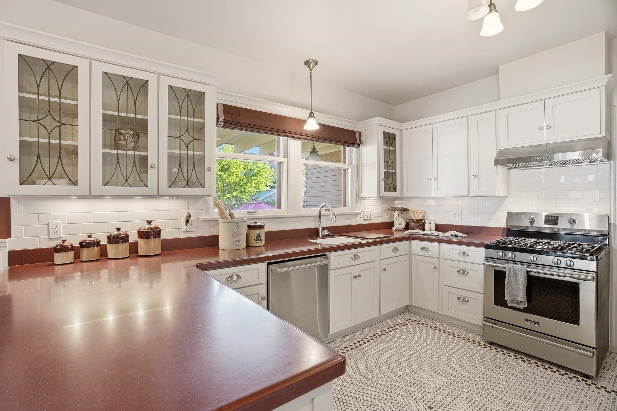 319 W Waverly Pl - Photo 14