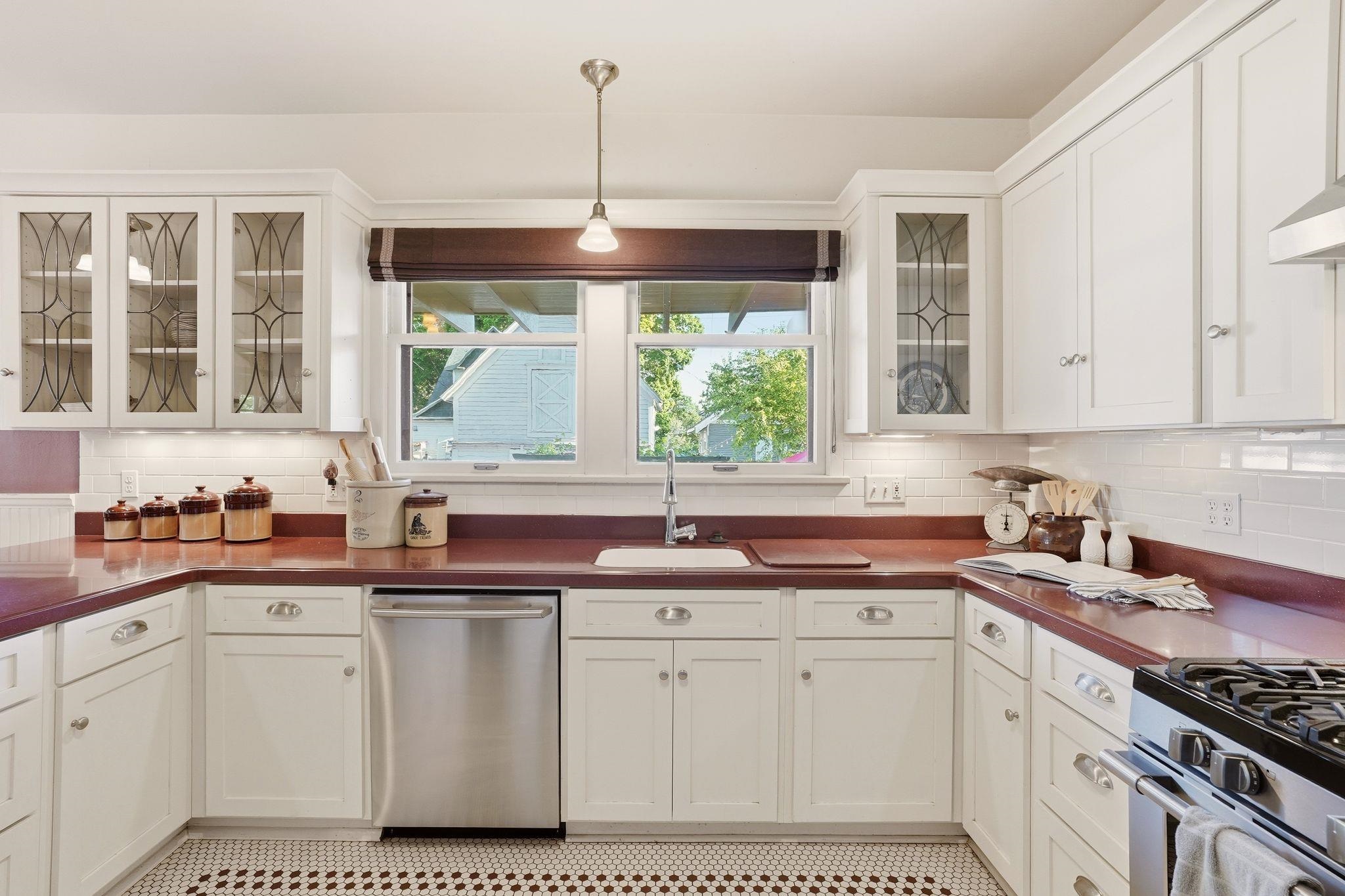 319 W Waverly Pl - Photo 16