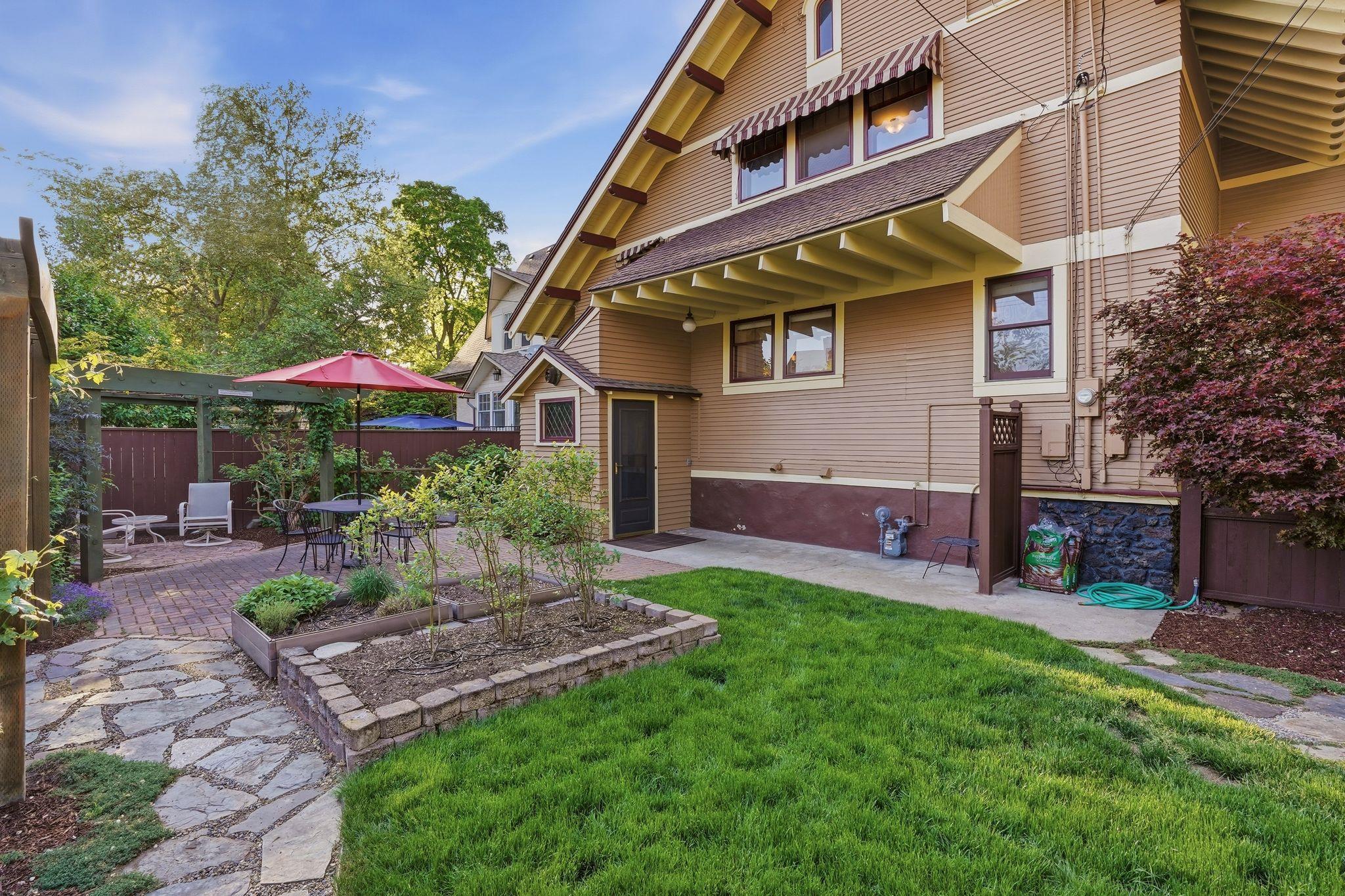 319 W Waverly Pl - Photo 37