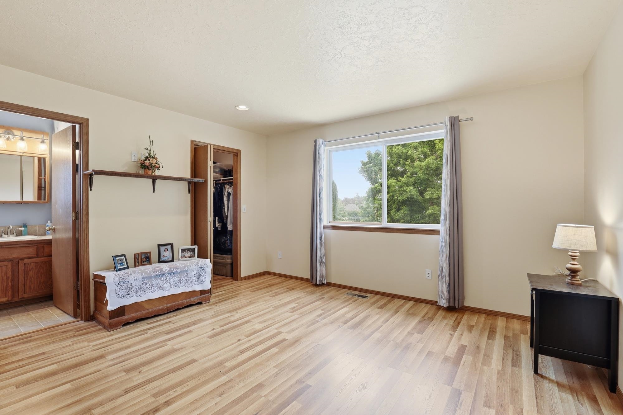 1221 S Bannen Rd - Photo 28