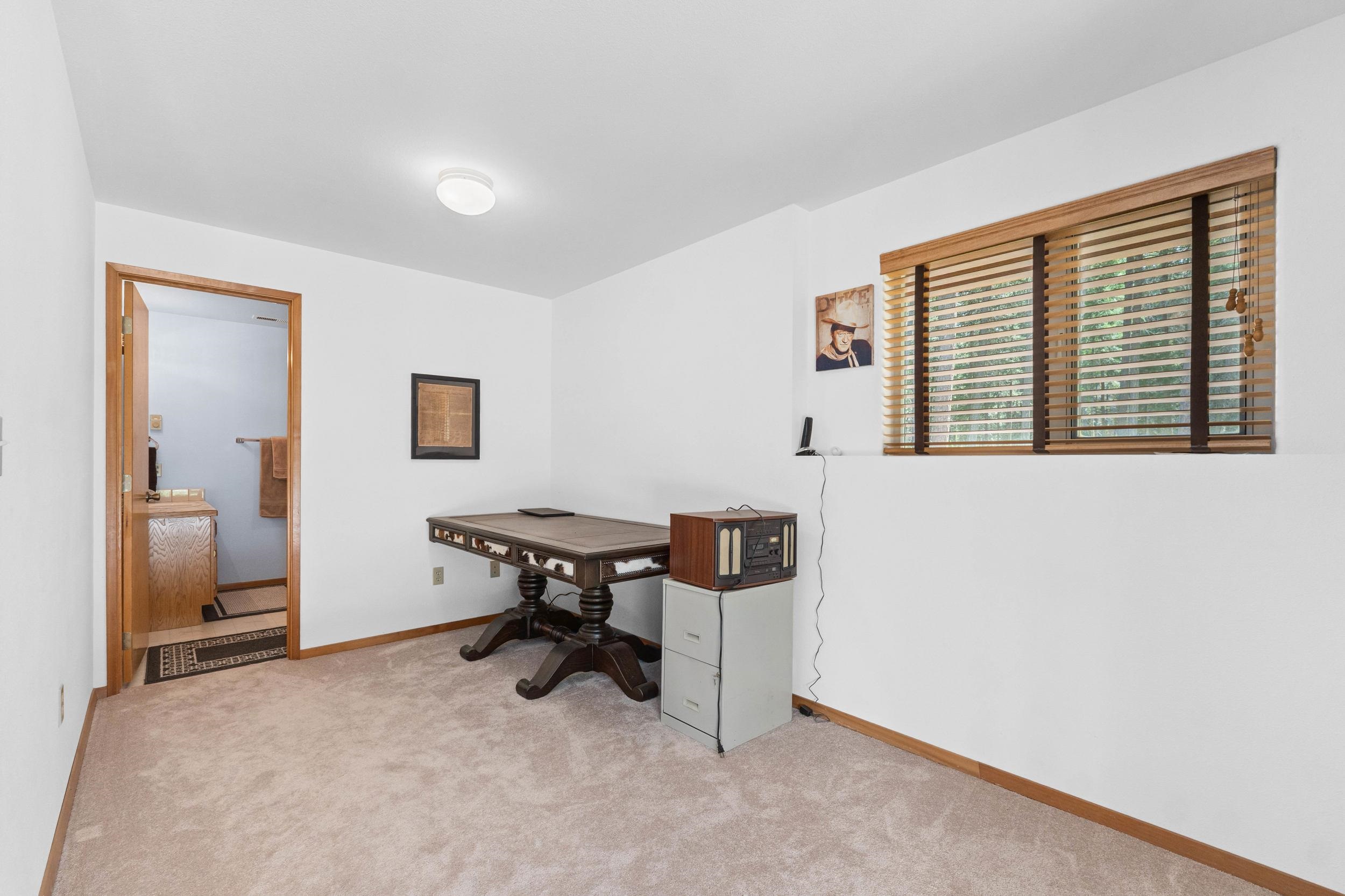 2432 Gilson Rd - Photo 27