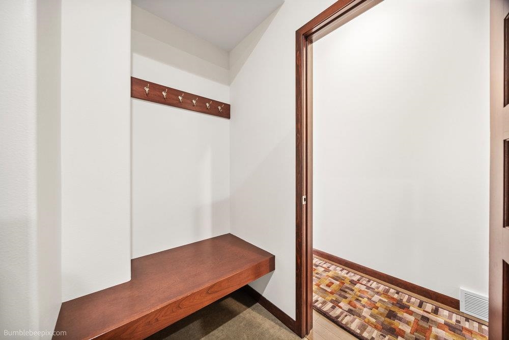 1305 N KING JAMES Ln - Photo 28