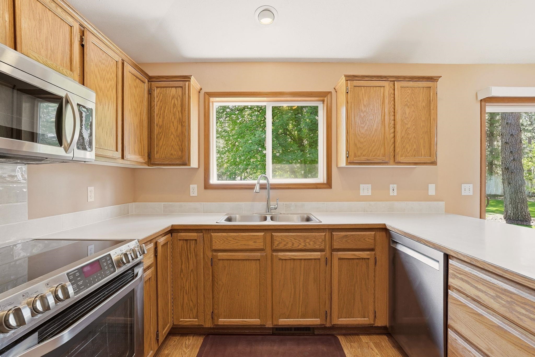 15604 N SYCAMORE St - Photo 10