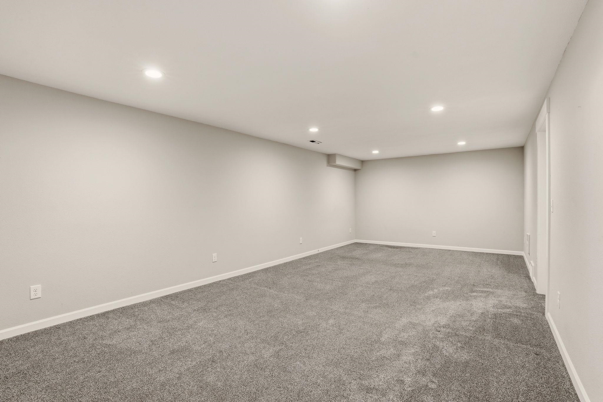 15604 N SYCAMORE St - Photo 26