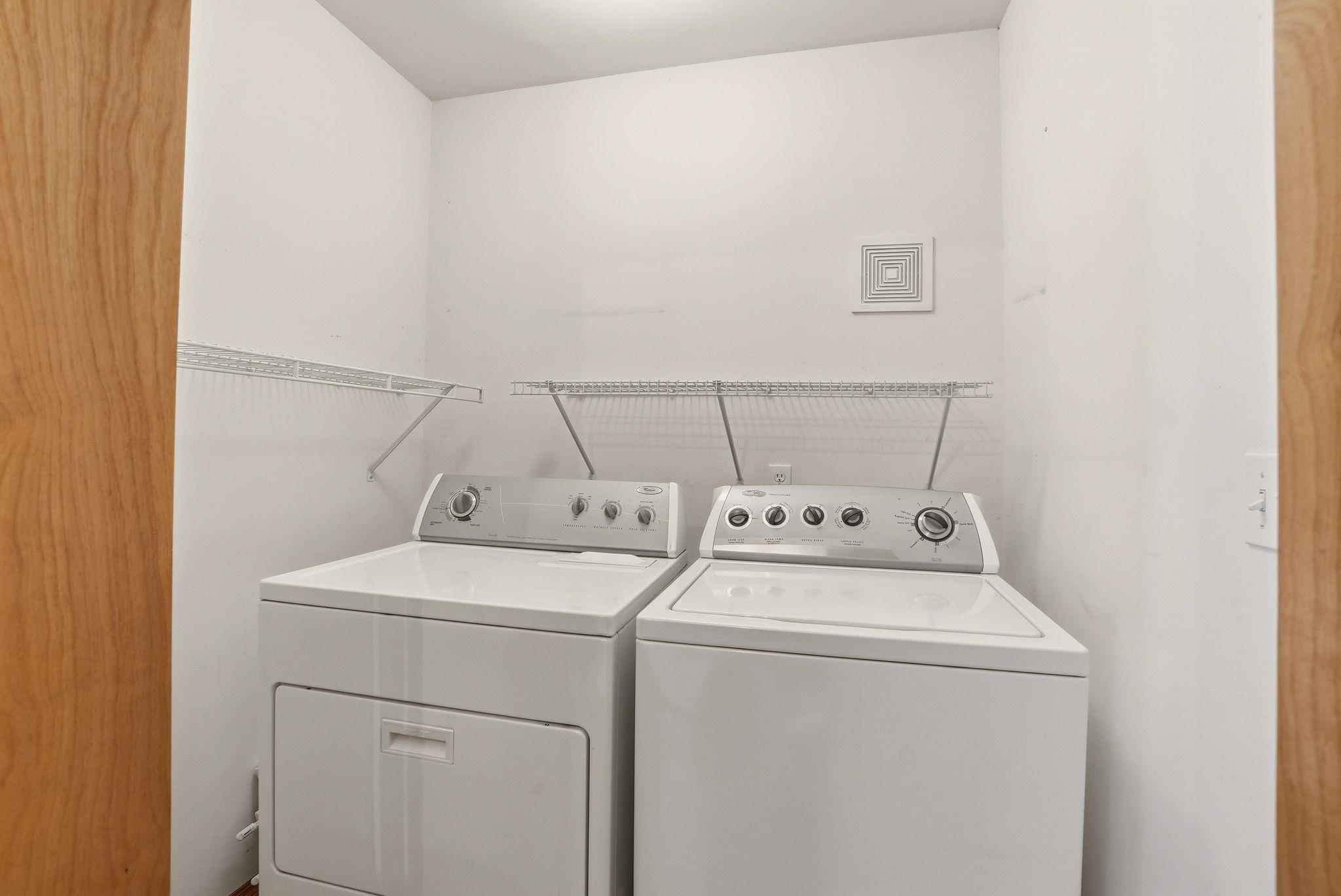 15604 N SYCAMORE St - Photo 32