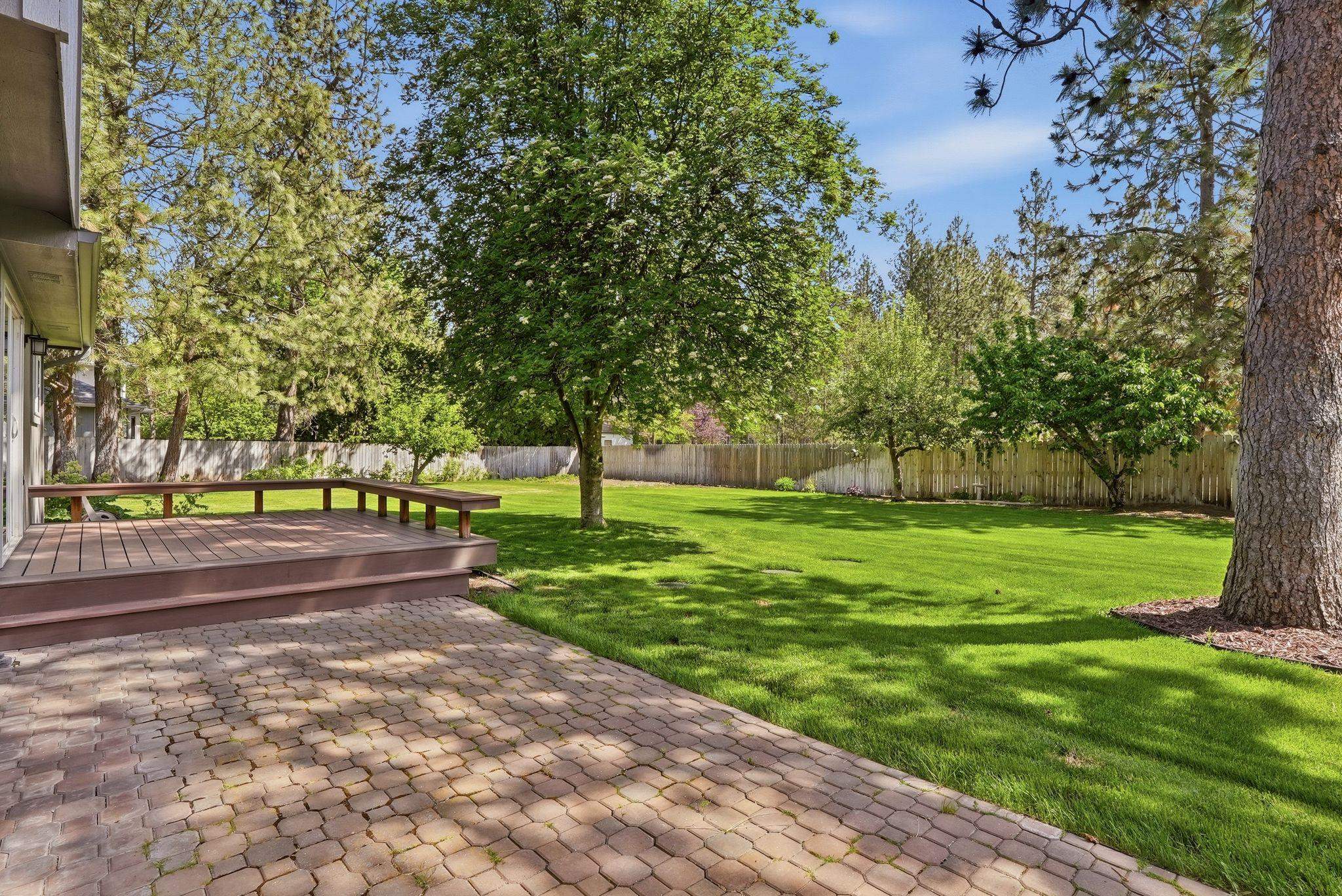 15604 N SYCAMORE St - Photo 37
