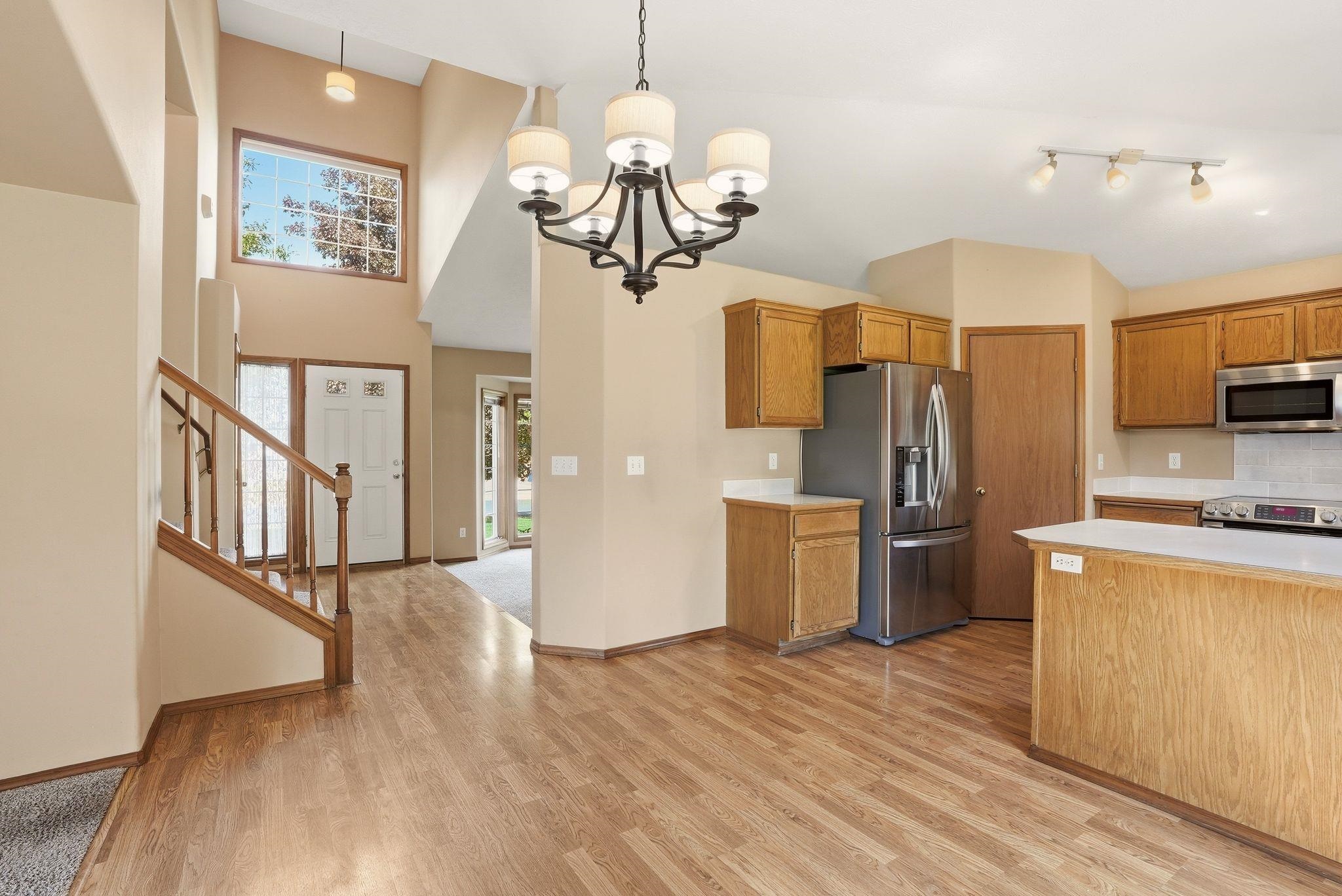 15604 N SYCAMORE St - Photo 6
