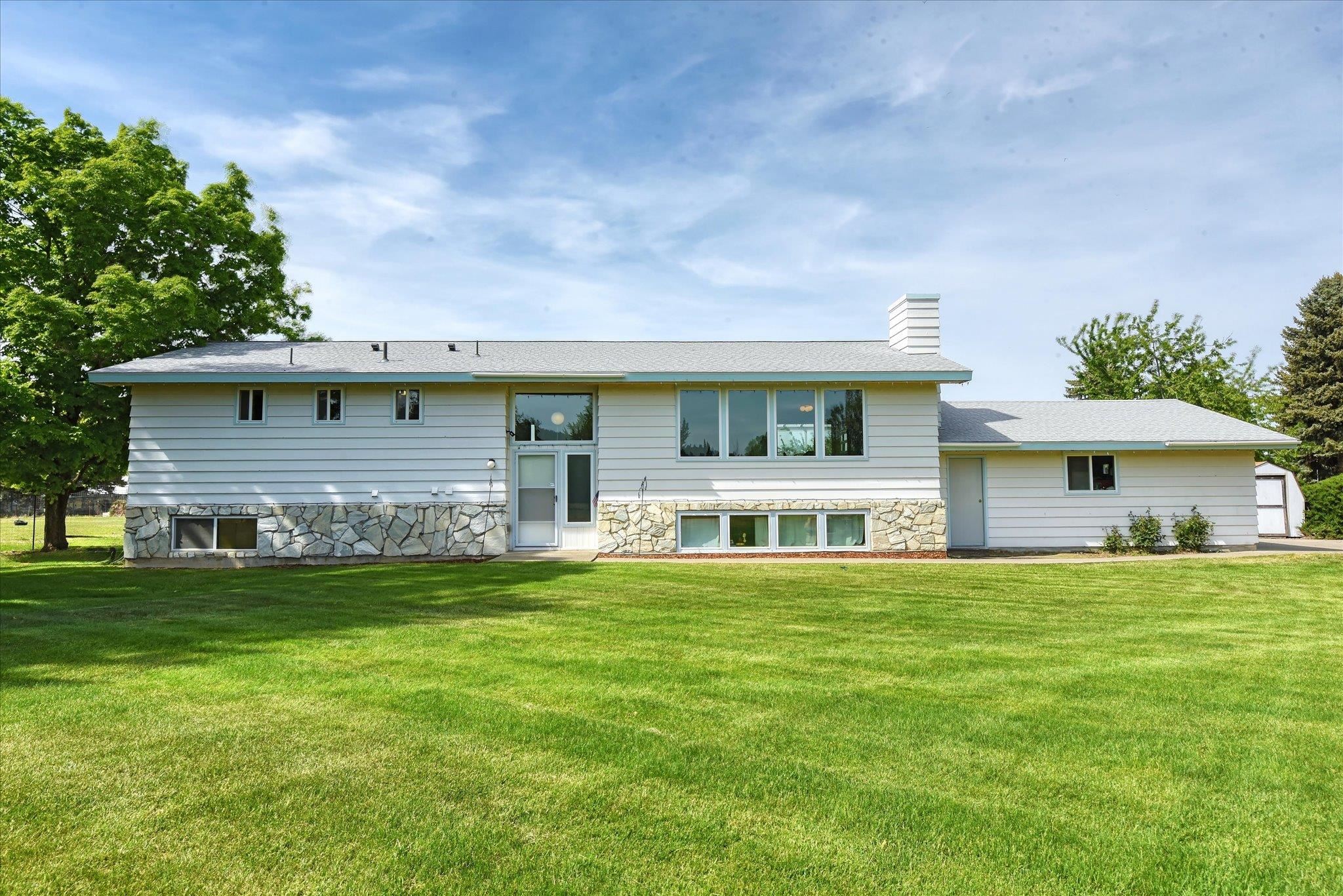 3412 S SOMMER Rd - Photo 1