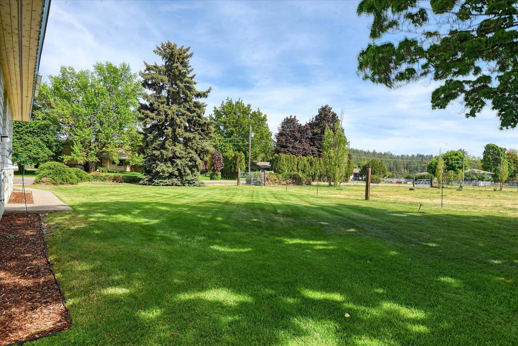 3412 S SOMMER Rd - Photo 3