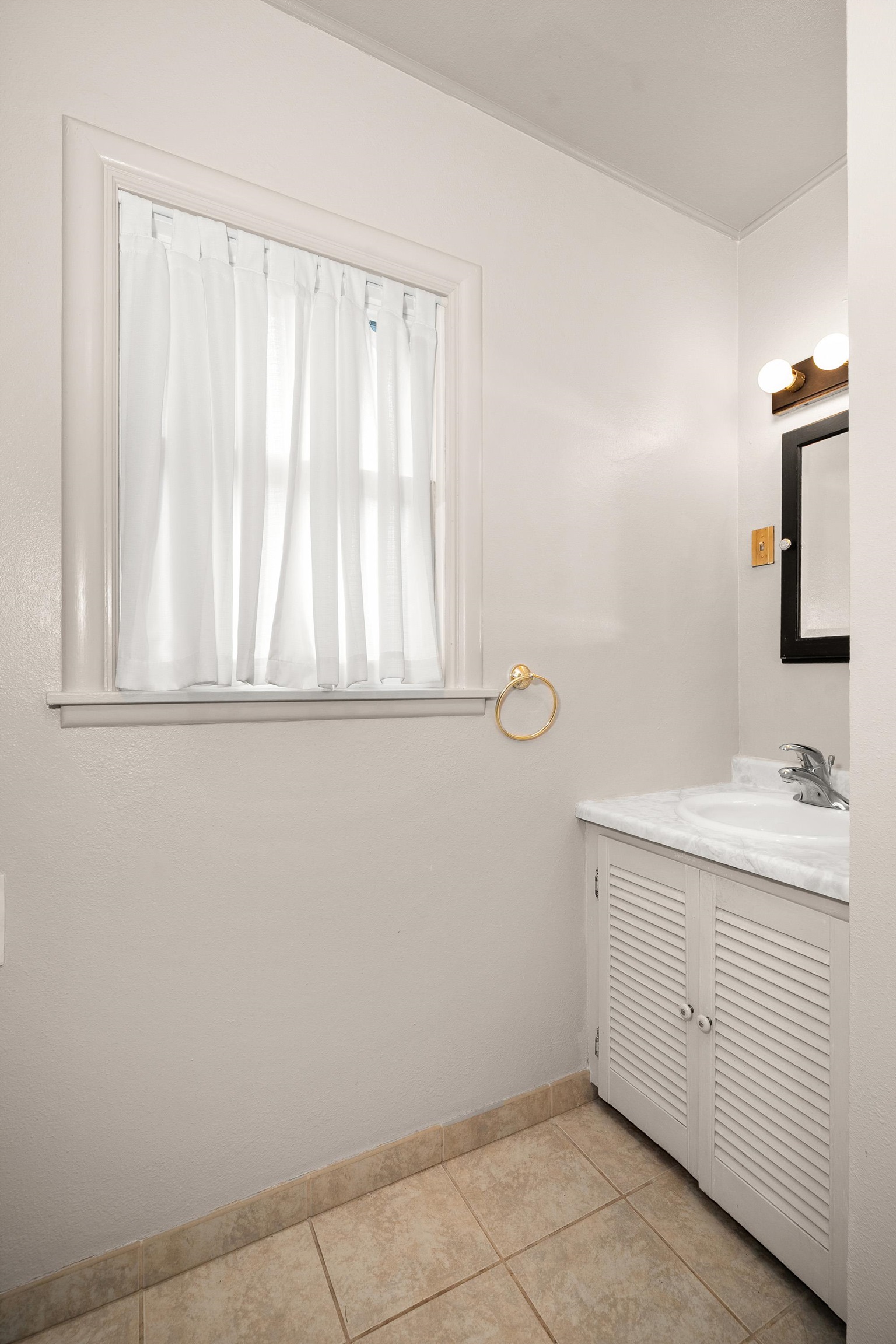 53 W 26TH Ave - Photo 20