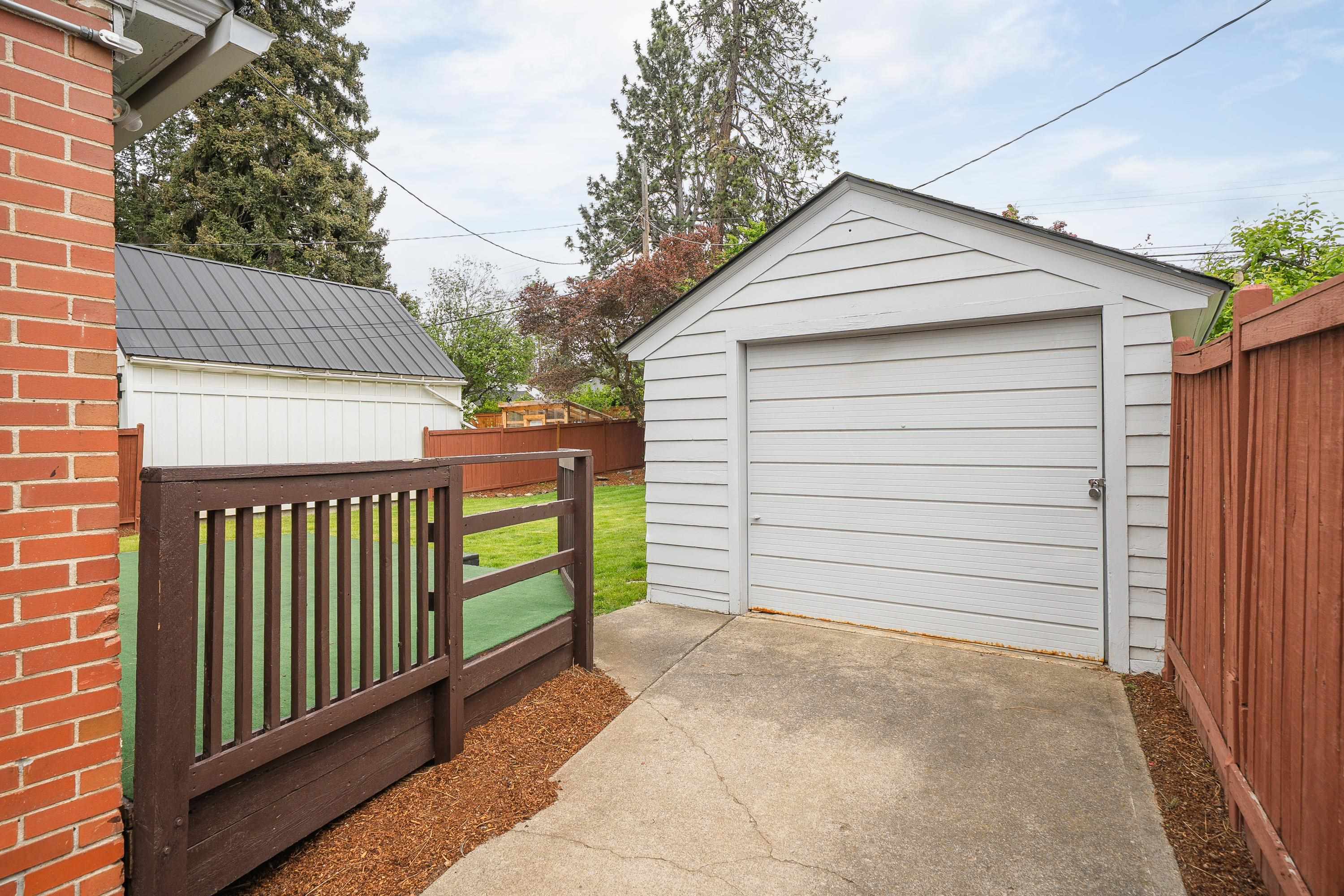 53 W 26TH Ave - Photo 34