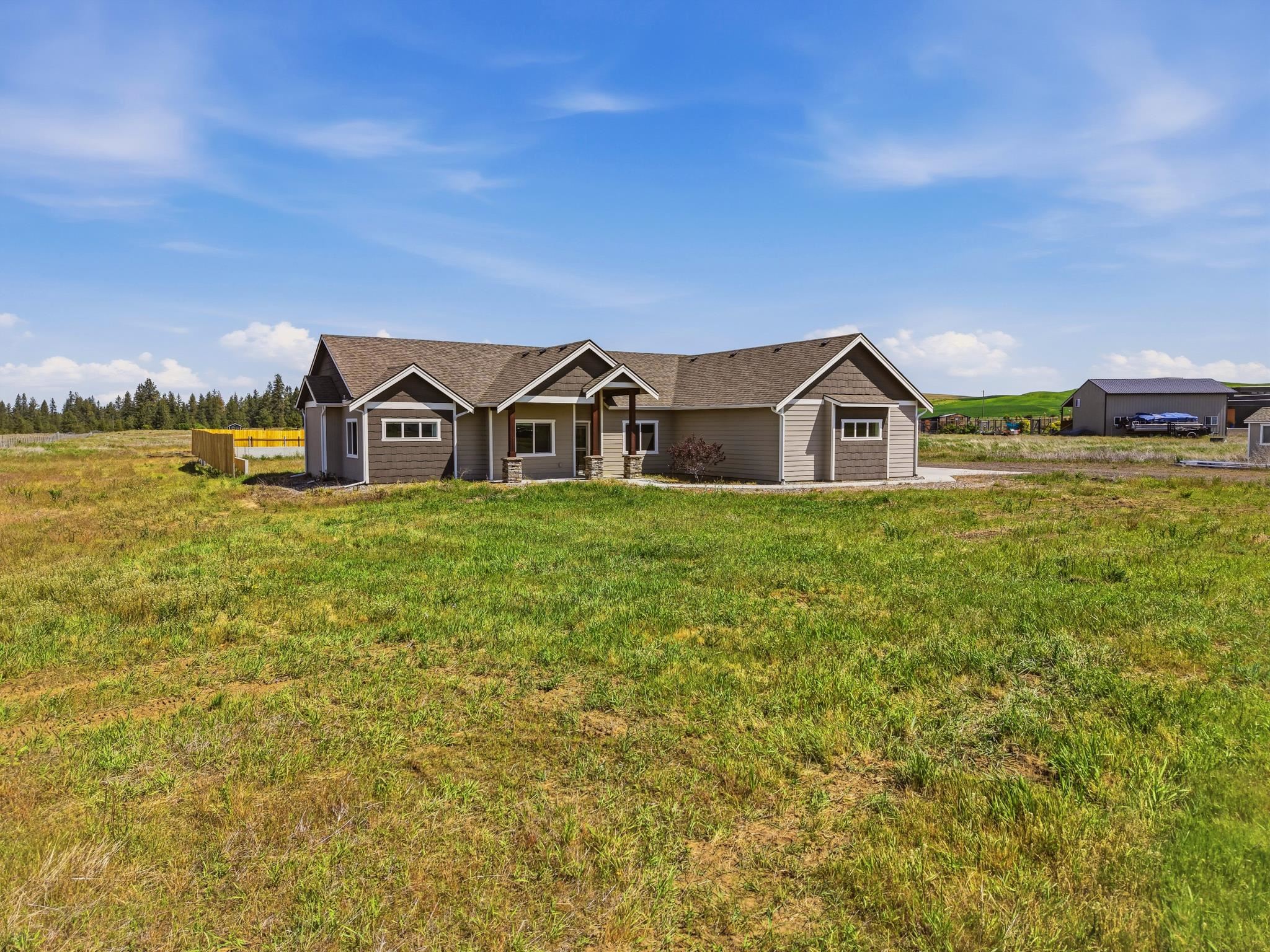 16612 W ROLLING HILLS ESTATES Ln - Photo 39