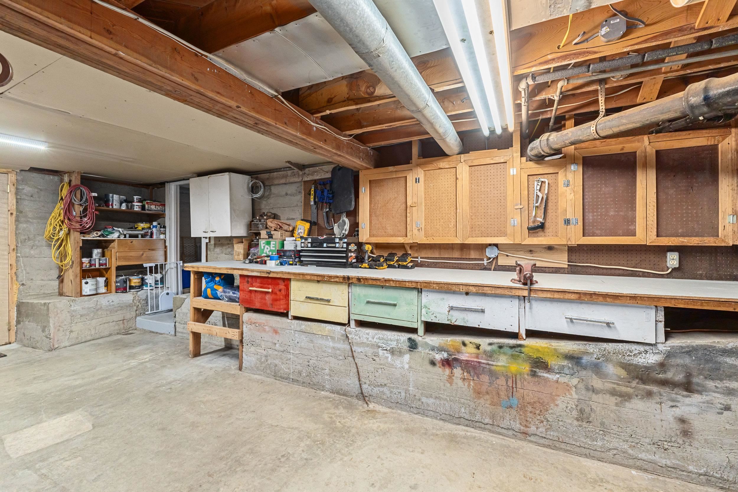 934 E Forest Ave - Photo 21