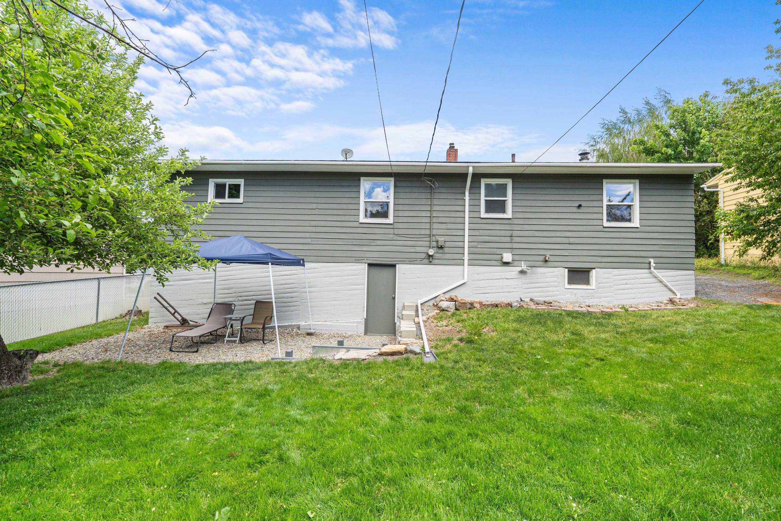 934 E Forest Ave - Photo 23