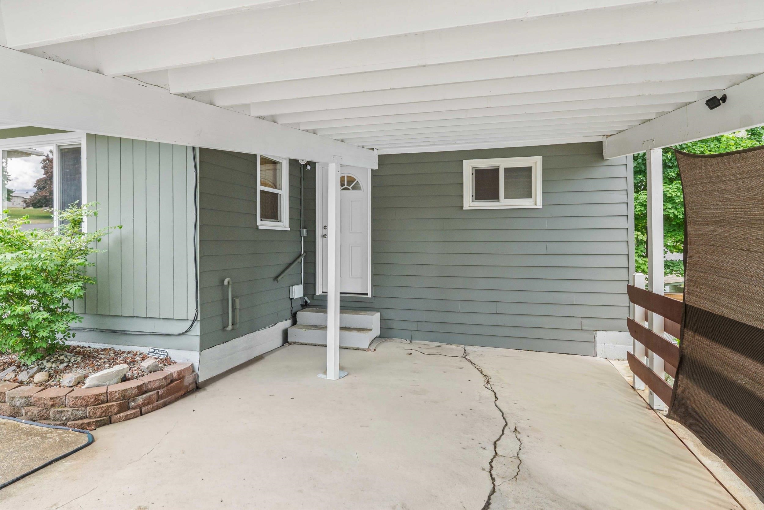 934 E Forest Ave - Photo 4