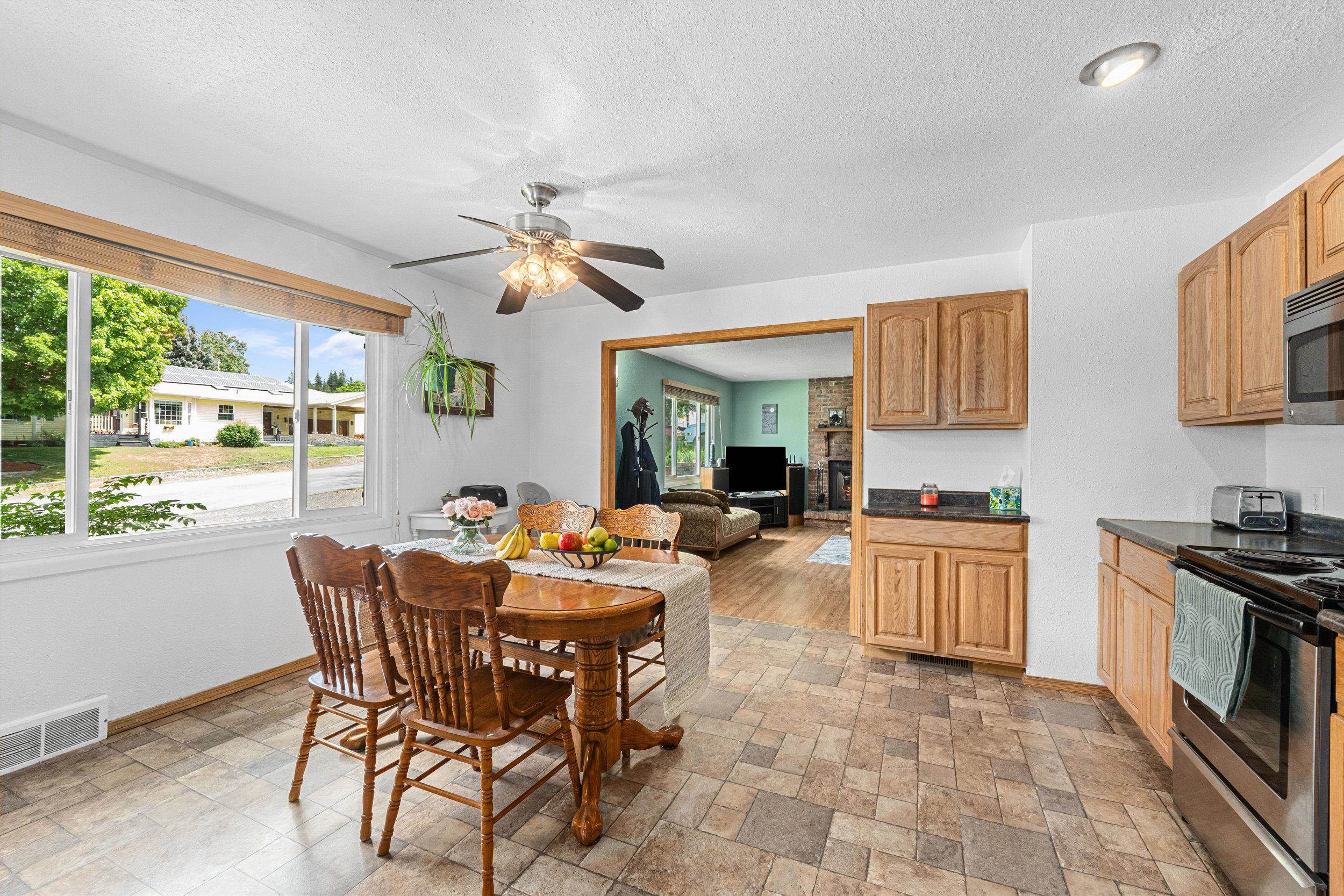 934 E Forest Ave - Photo 10