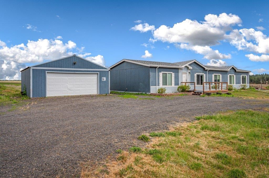 22922 W McFarlane Rd - Photo 1