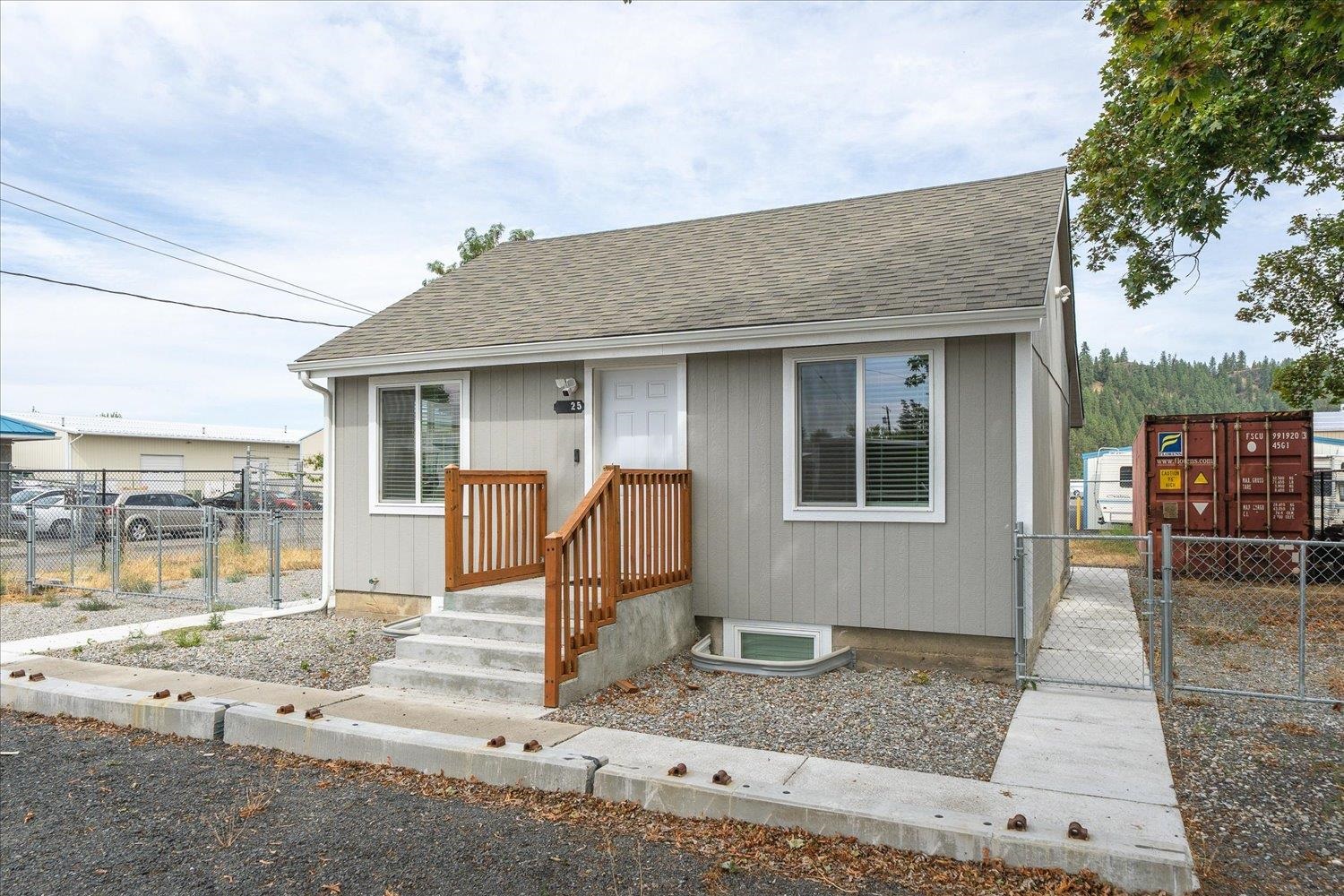 11925 E Empire Ave - Photo 3