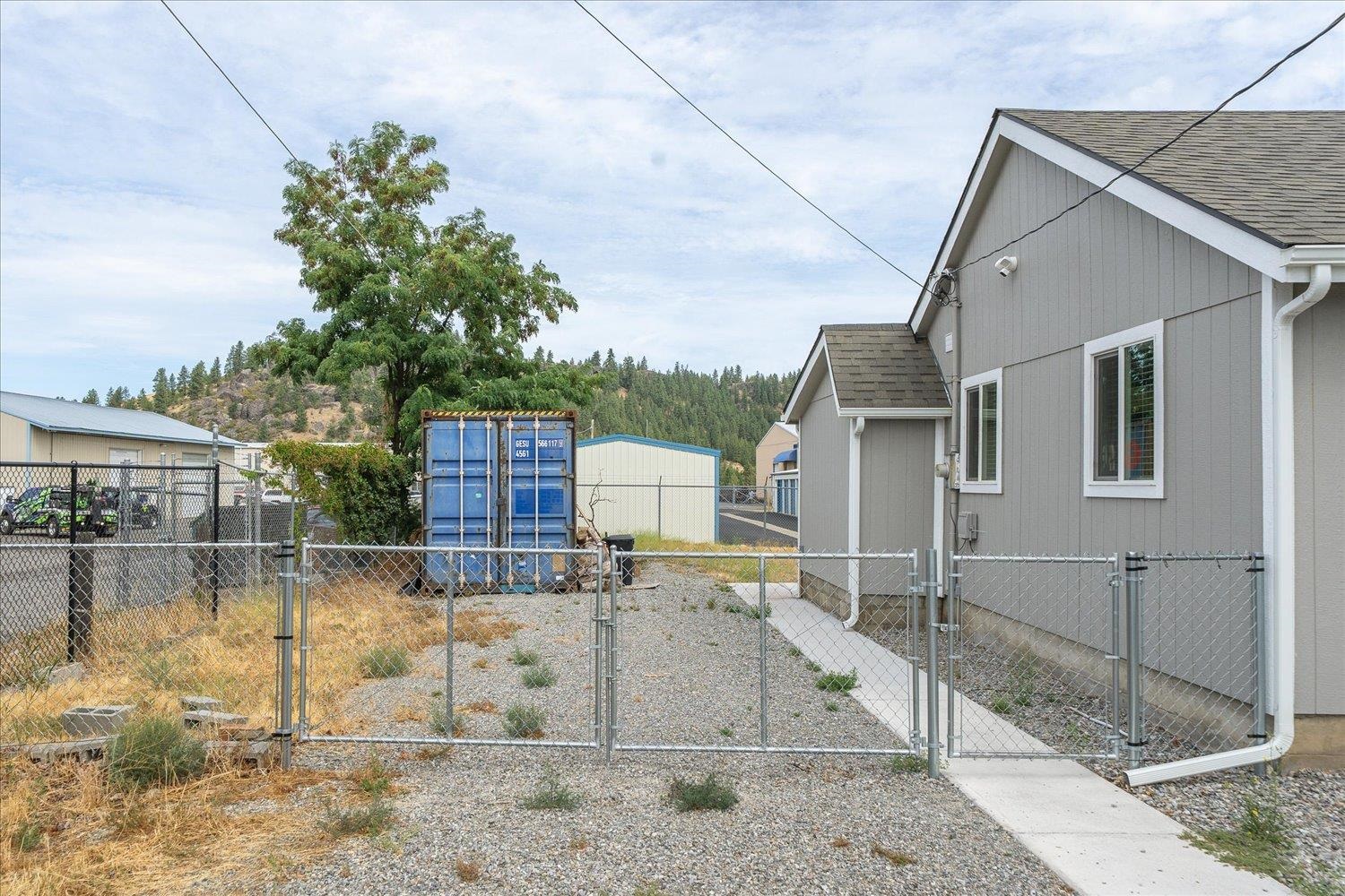 11925 E Empire Ave - Photo 30