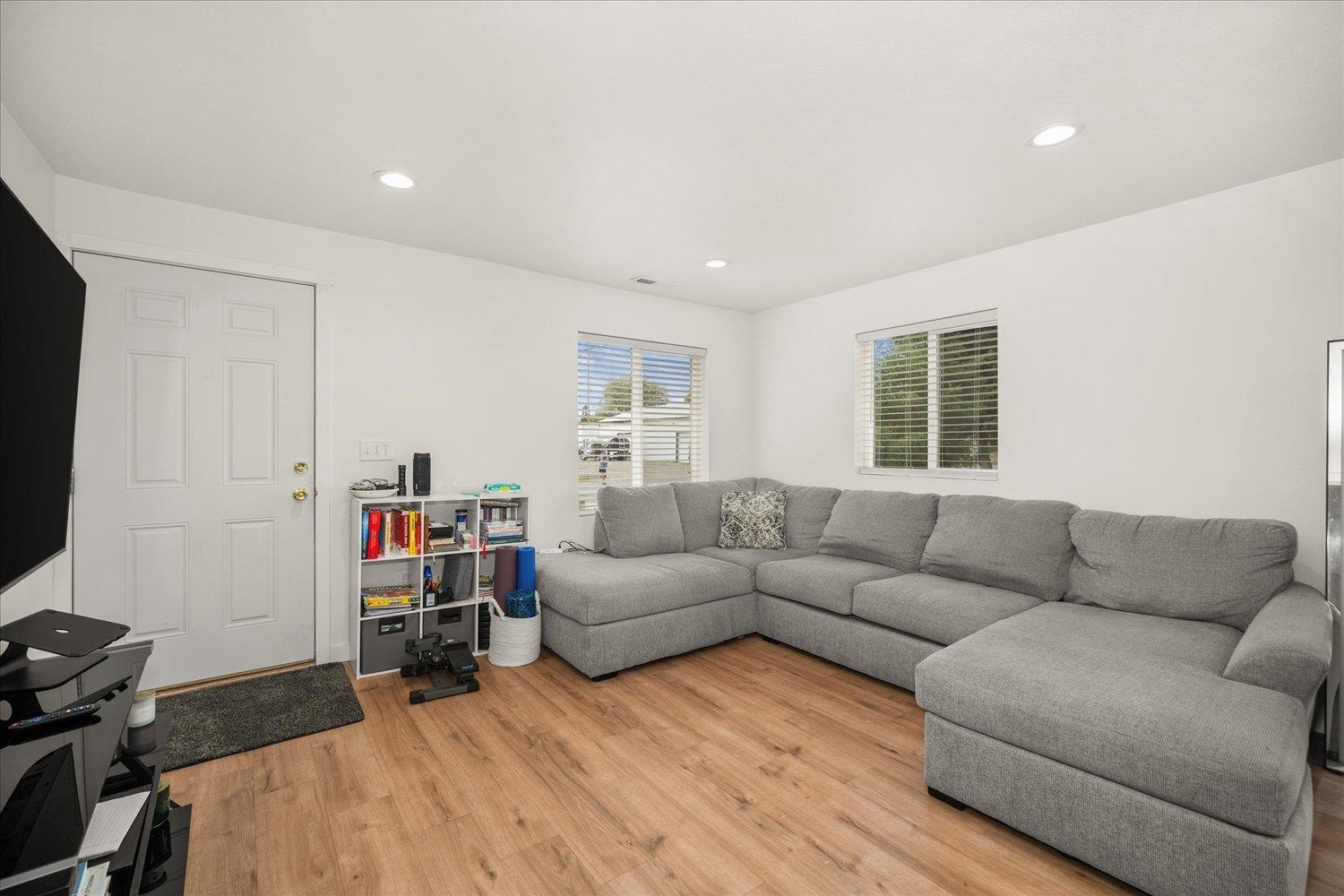11925 E Empire Ave - Photo 6