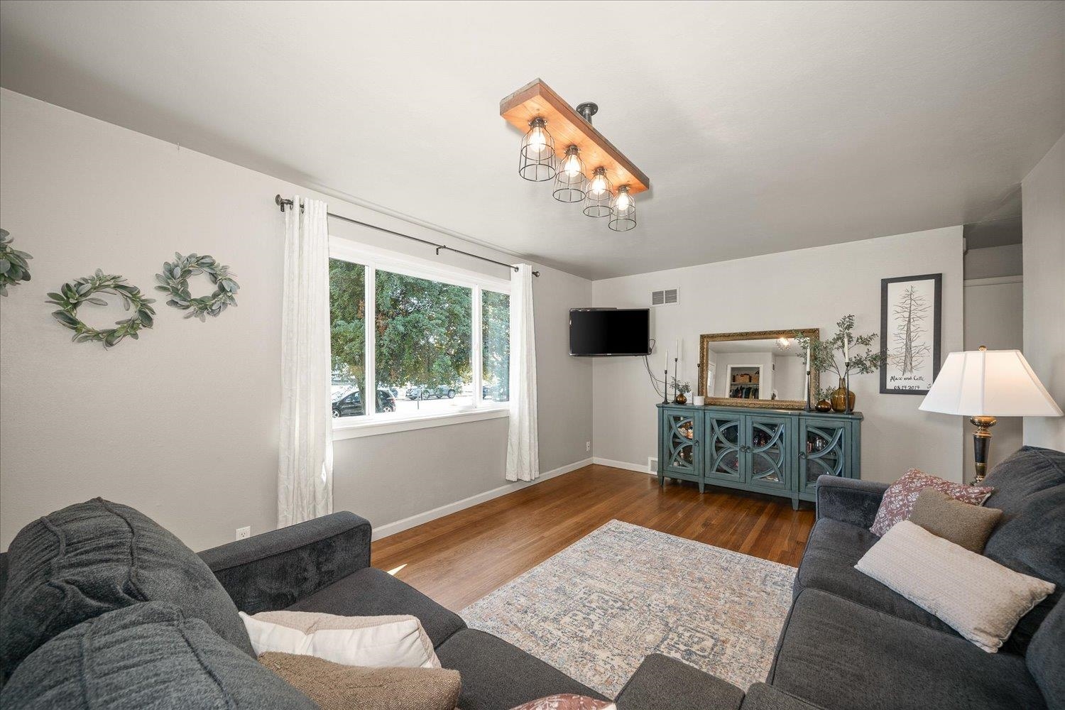 3427 E Jackson Ave - Photo 4