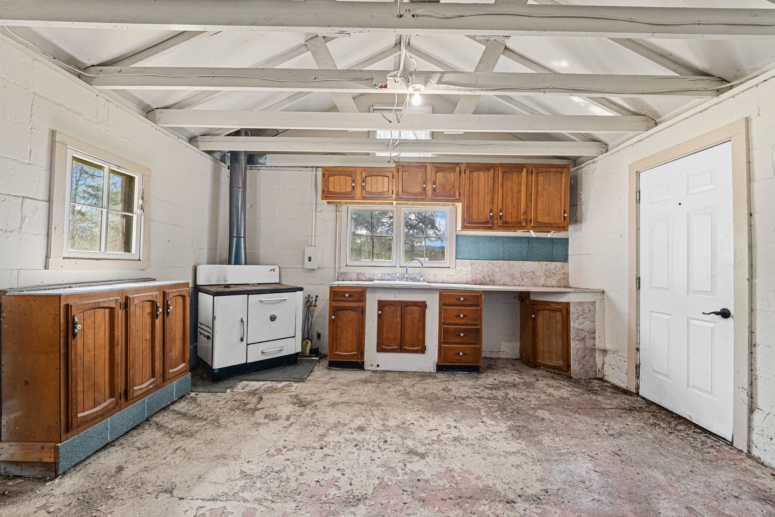 604 Grinnell St - Photo 34