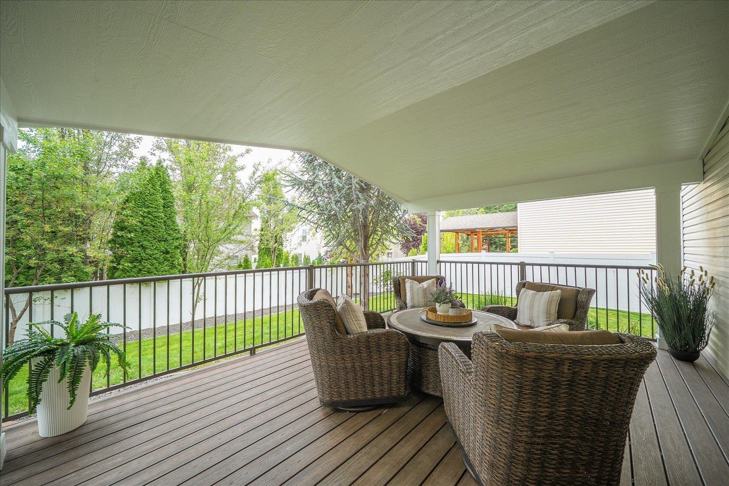 18120 E Montgomery Ave - Photo 32