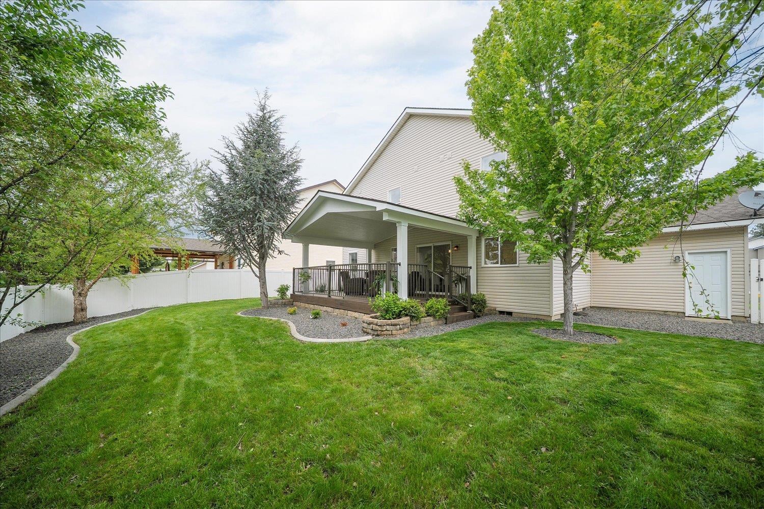 18120 E Montgomery Ave - Photo 35