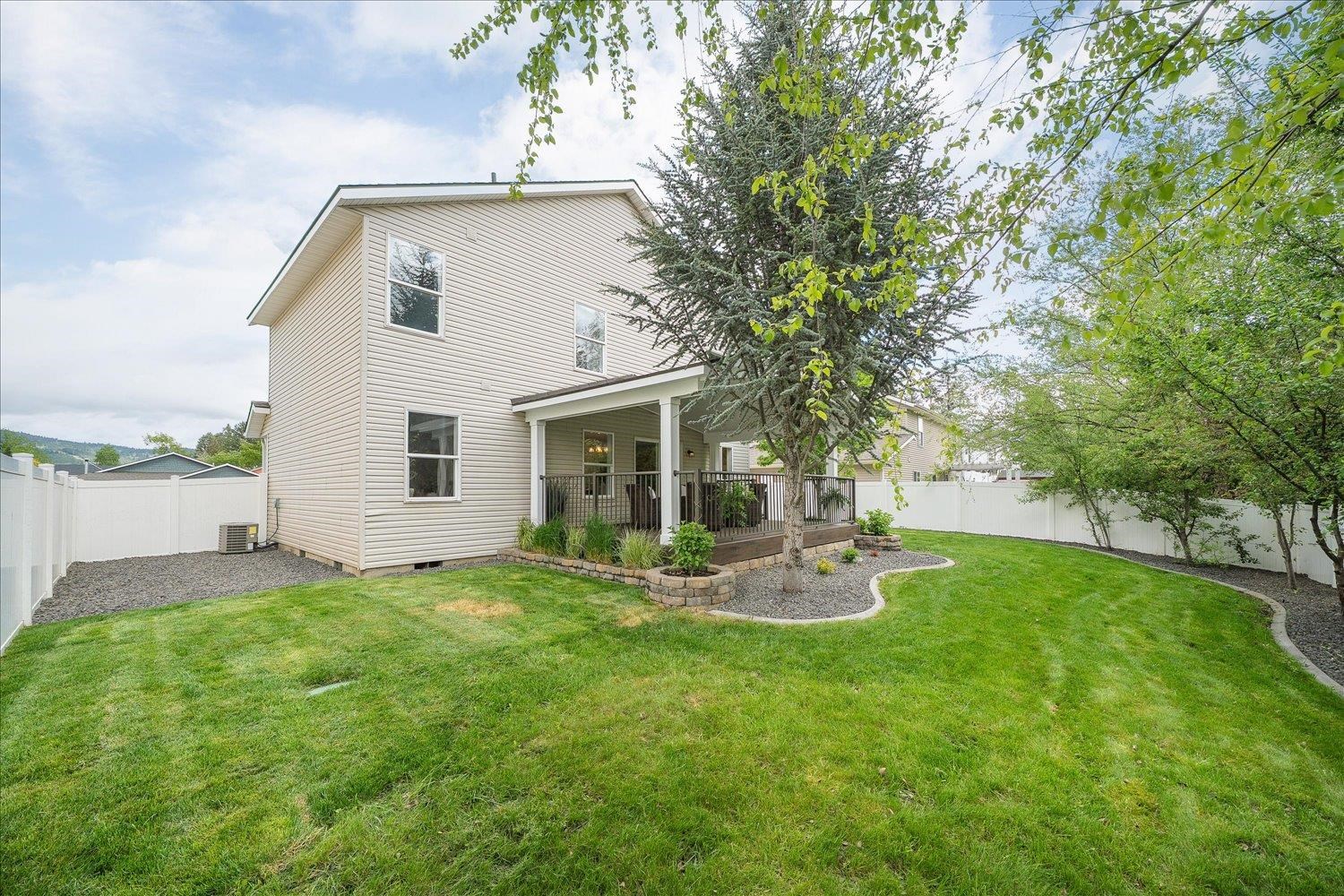 18120 E Montgomery Ave - Photo 36