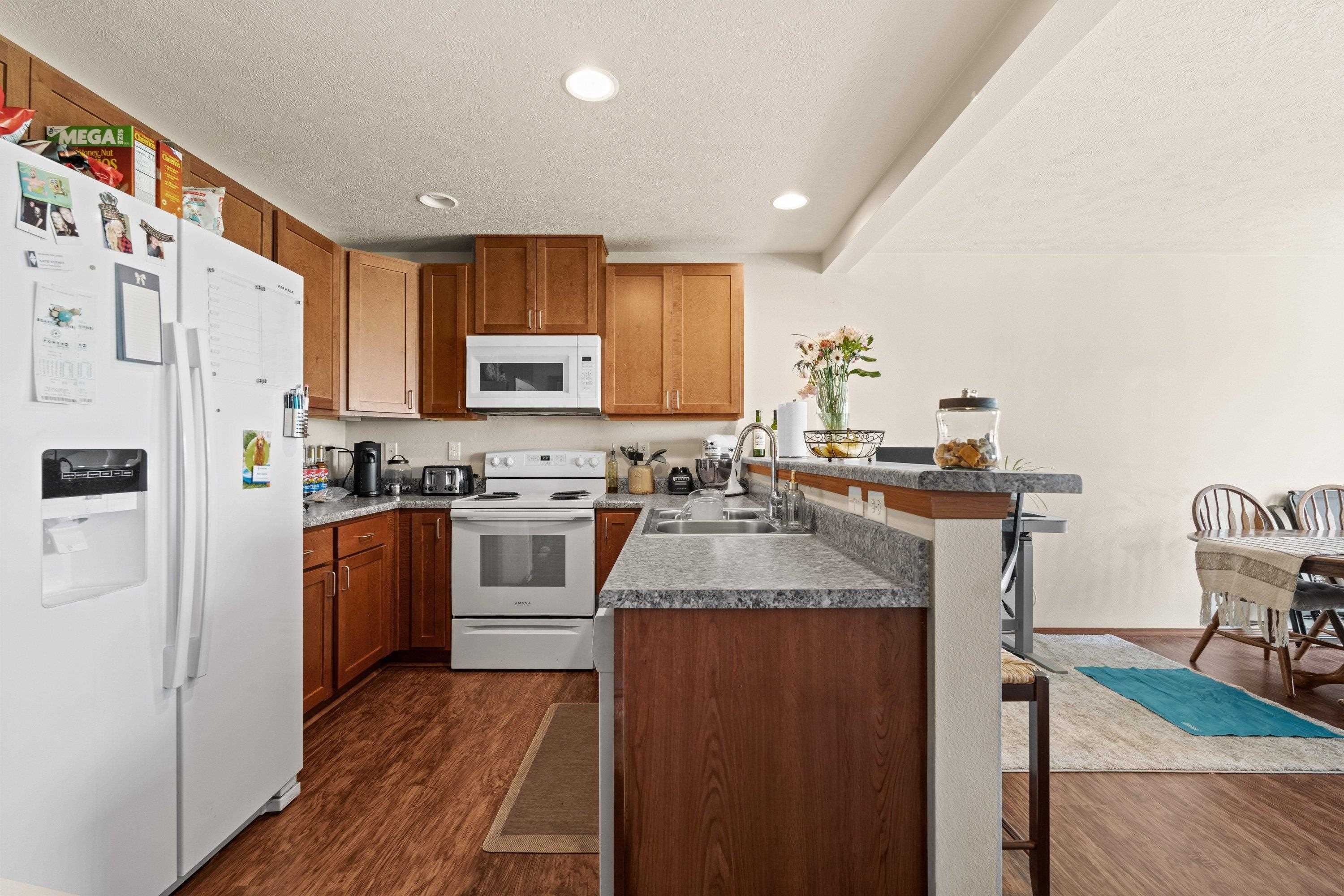931-933 N Stanley St - Photo 8