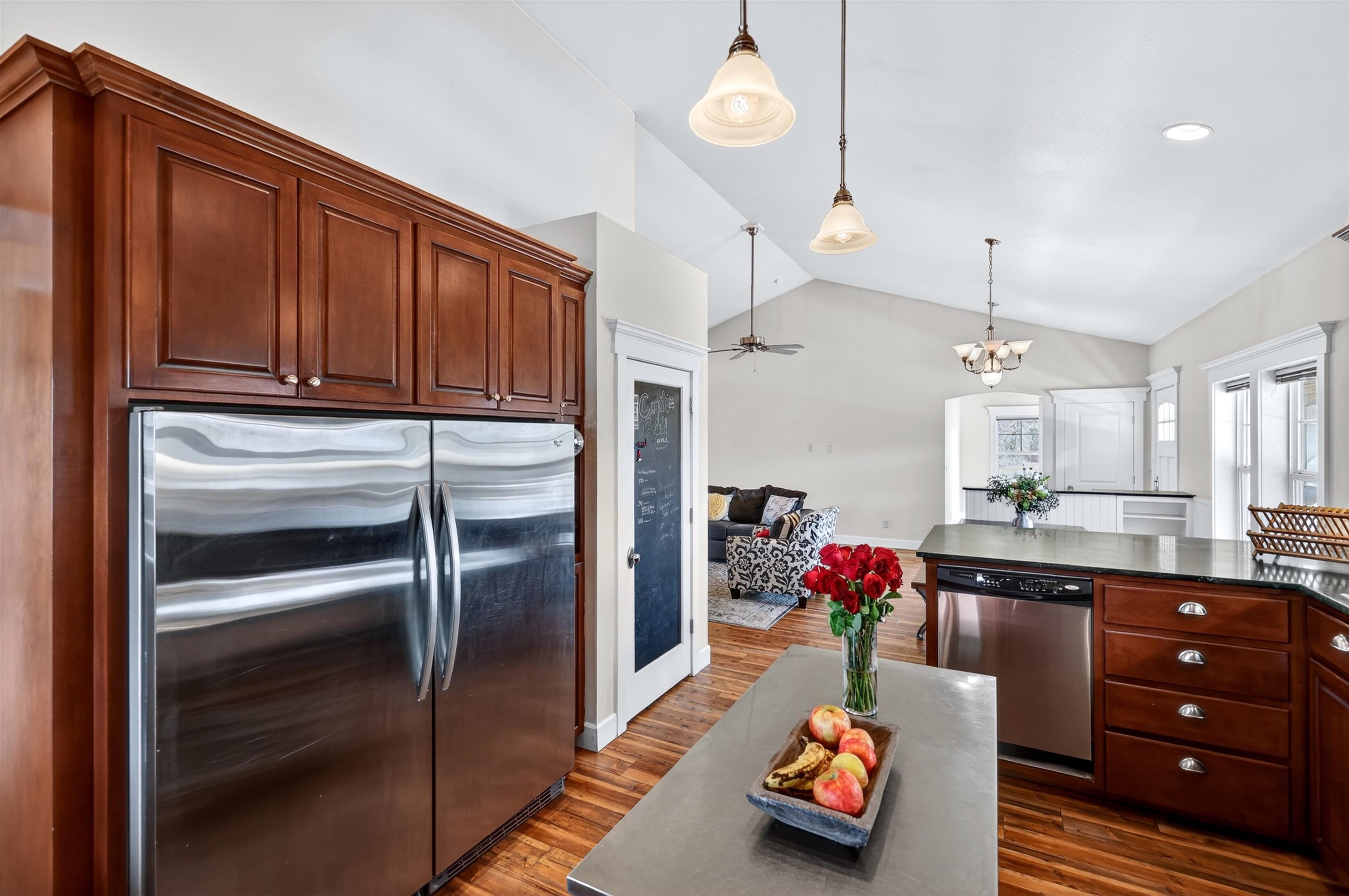 14829 W Burnett Rd - Photo 11