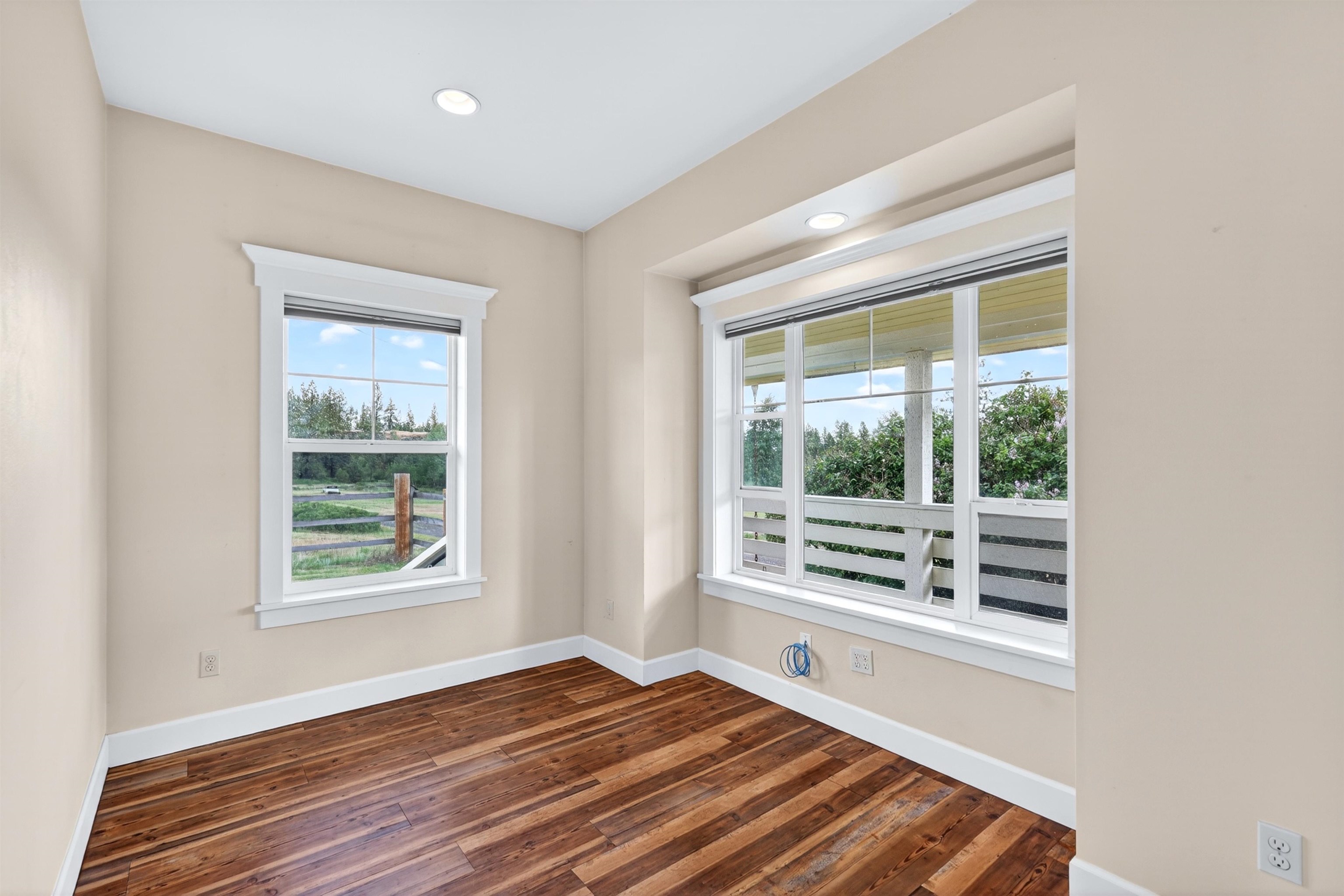 14829 W Burnett Rd - Photo 14