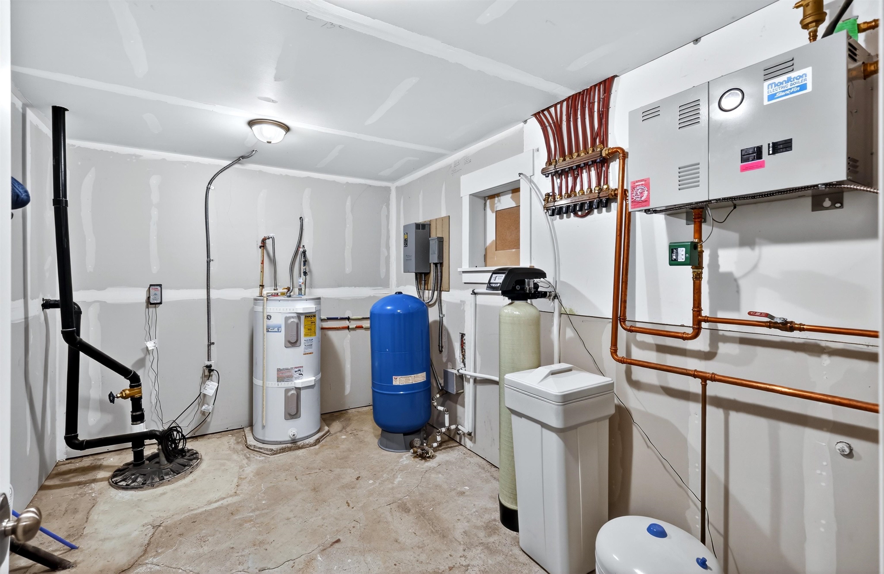 14829 W Burnett Rd - Photo 30