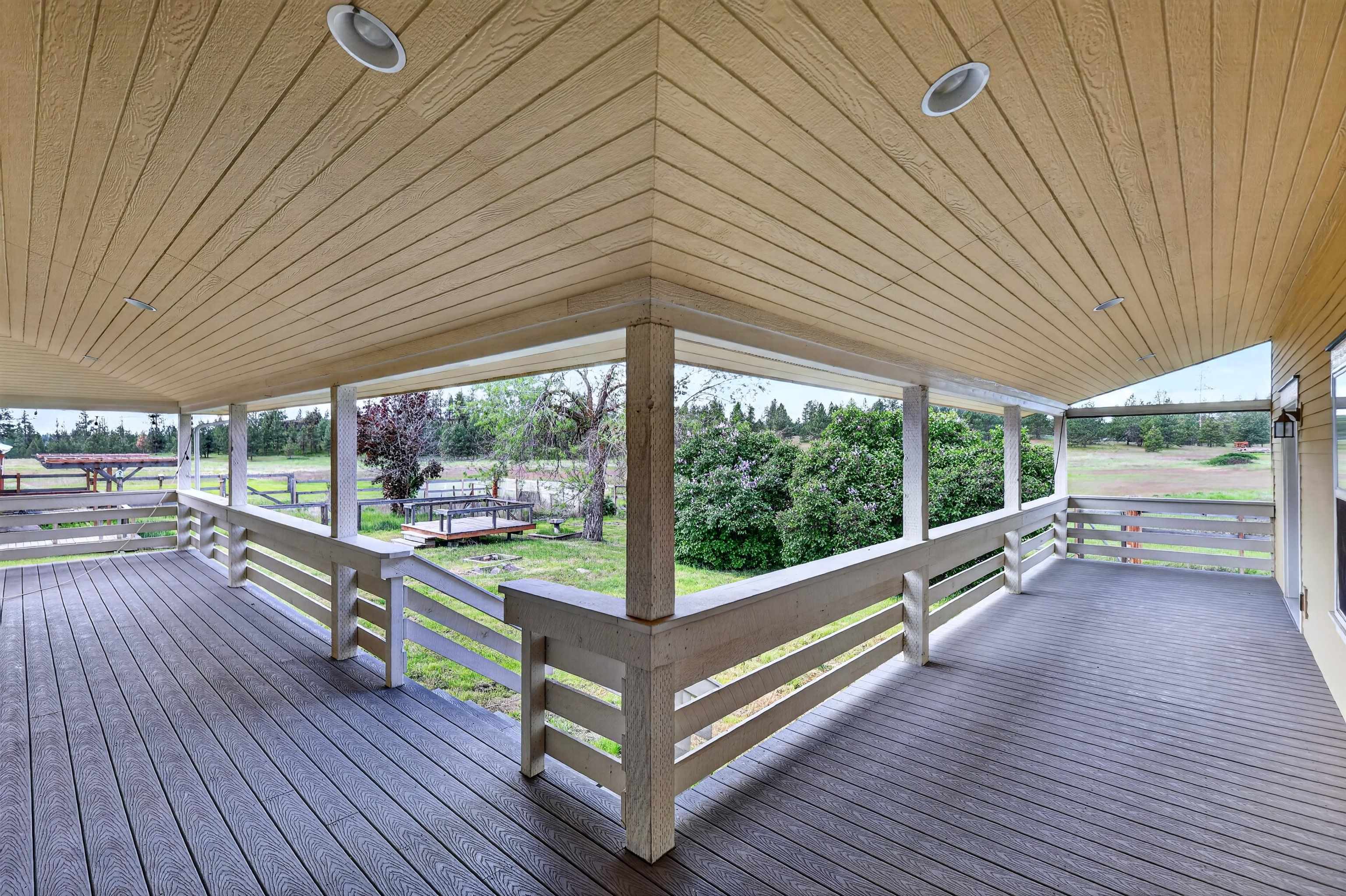 14829 W Burnett Rd - Photo 32