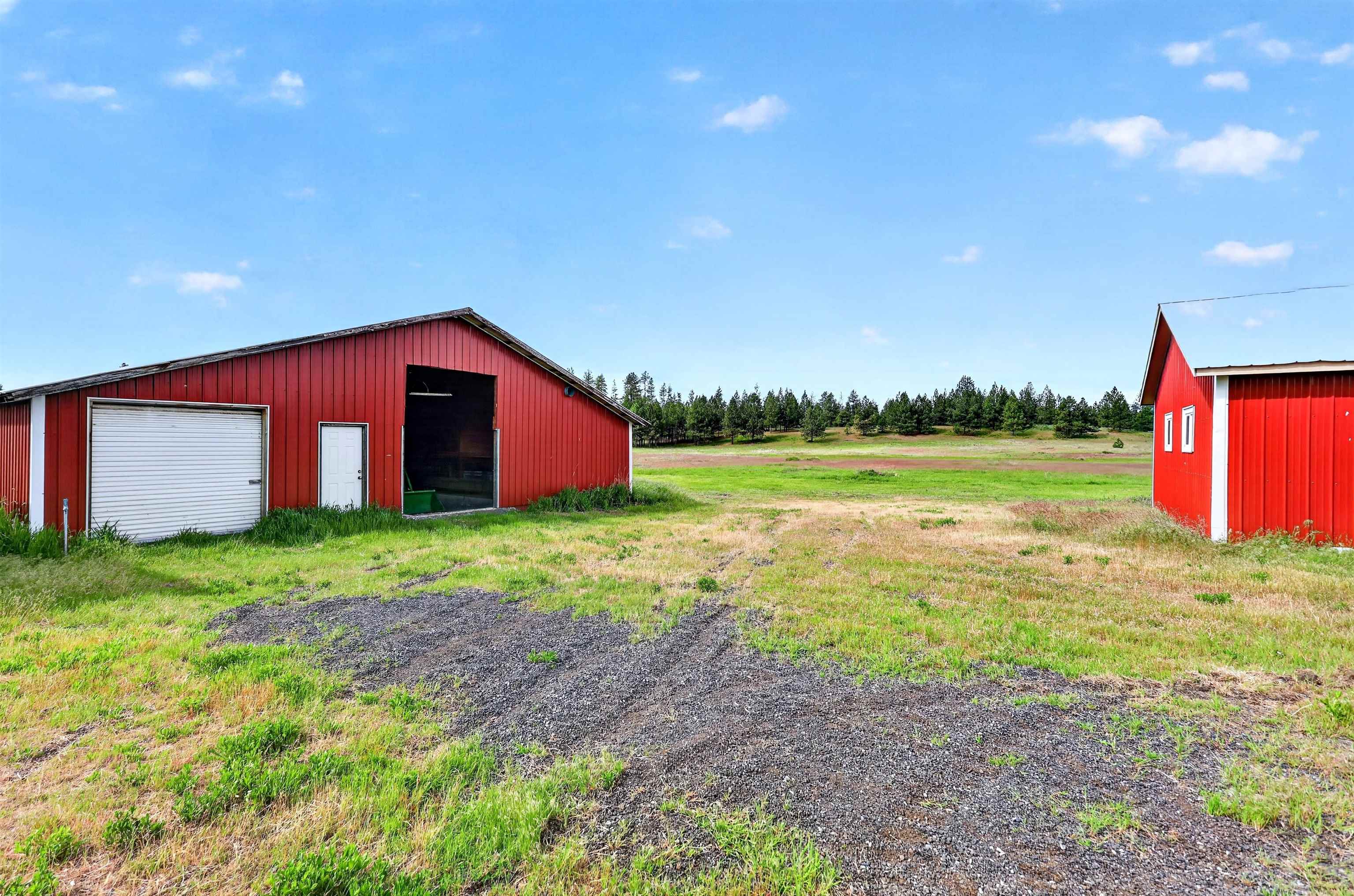 14829 W Burnett Rd - Photo 38