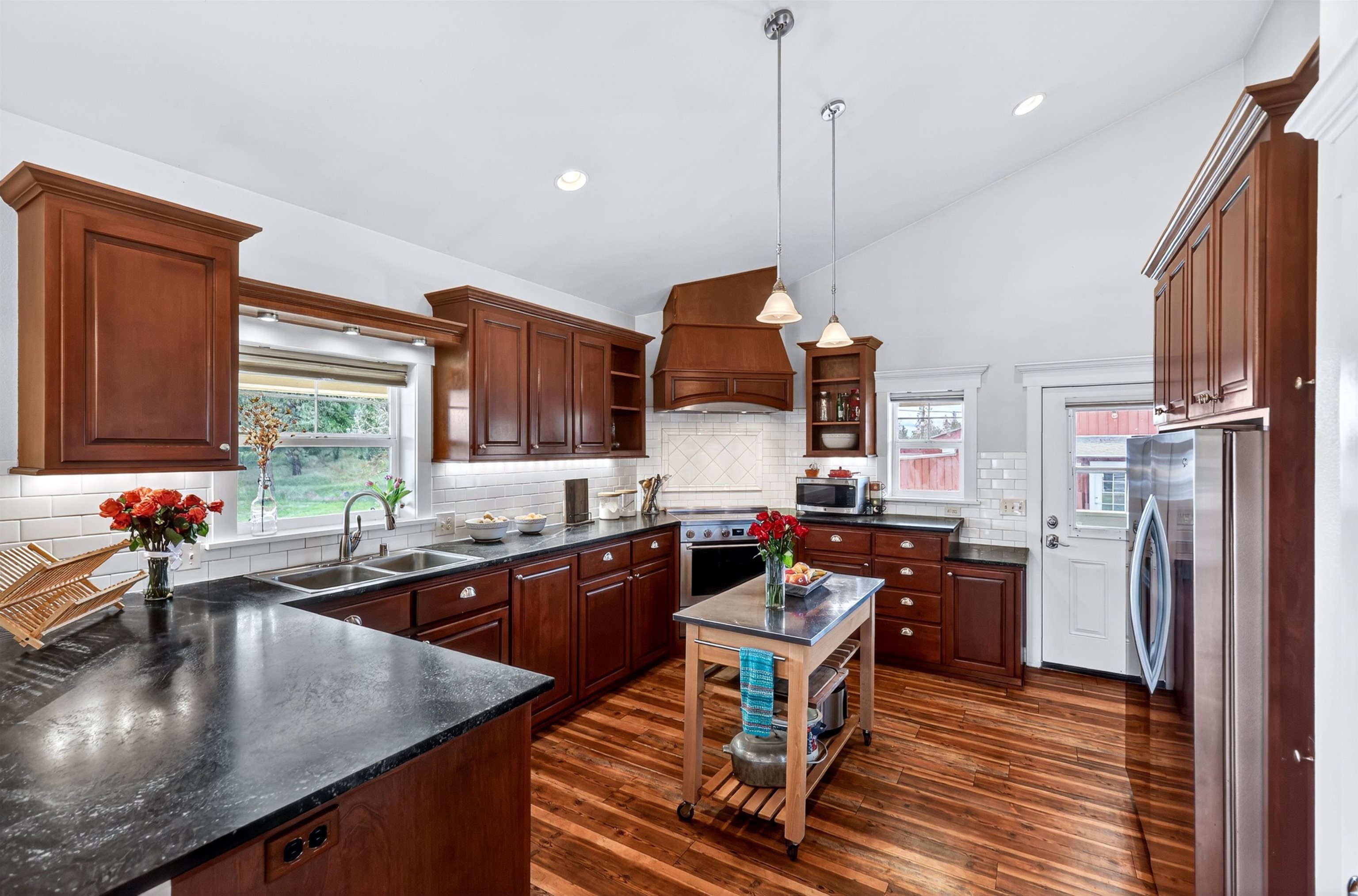 14829 W Burnett Rd - Photo 8