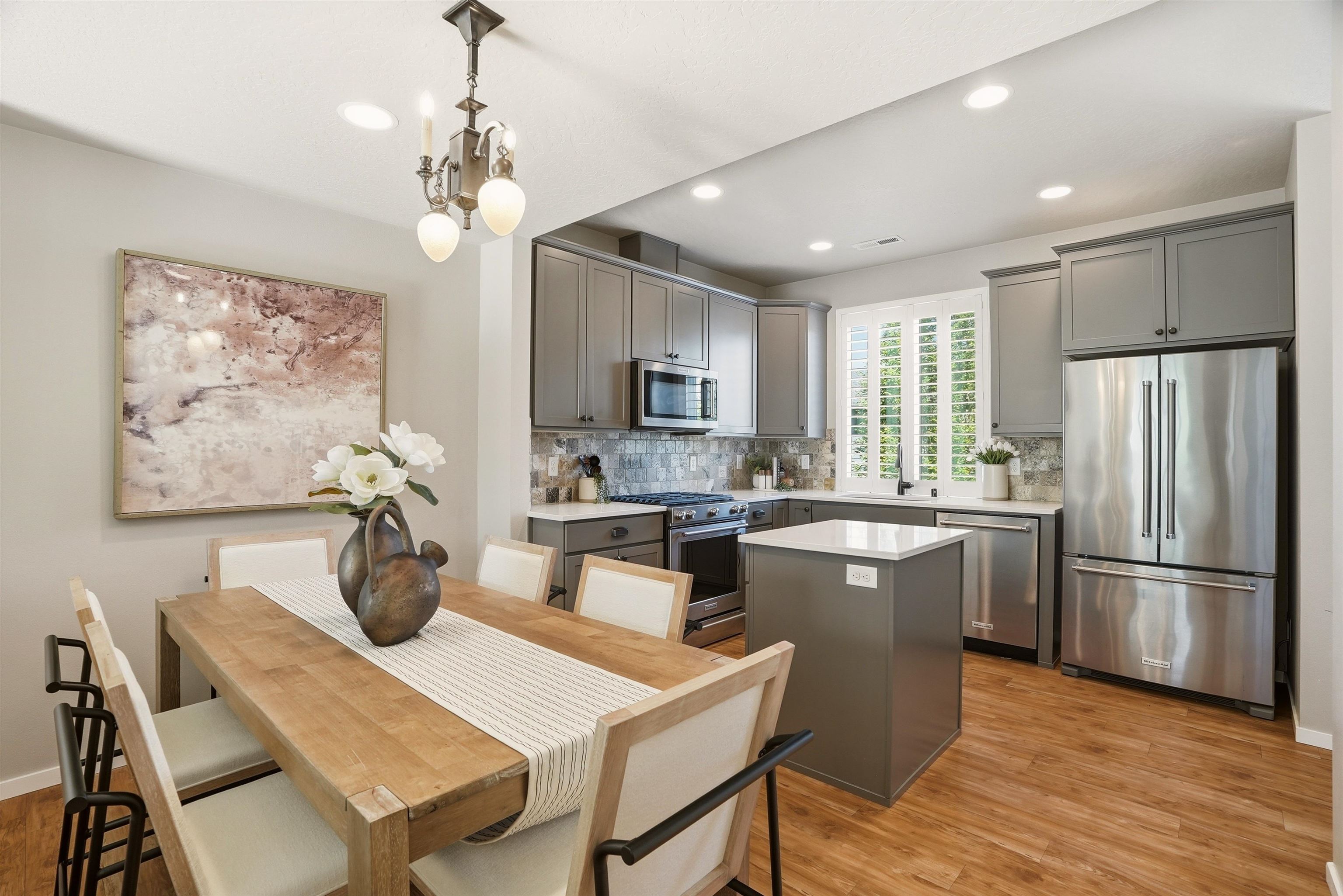 2304 W Summit Pkwy - Photo 3