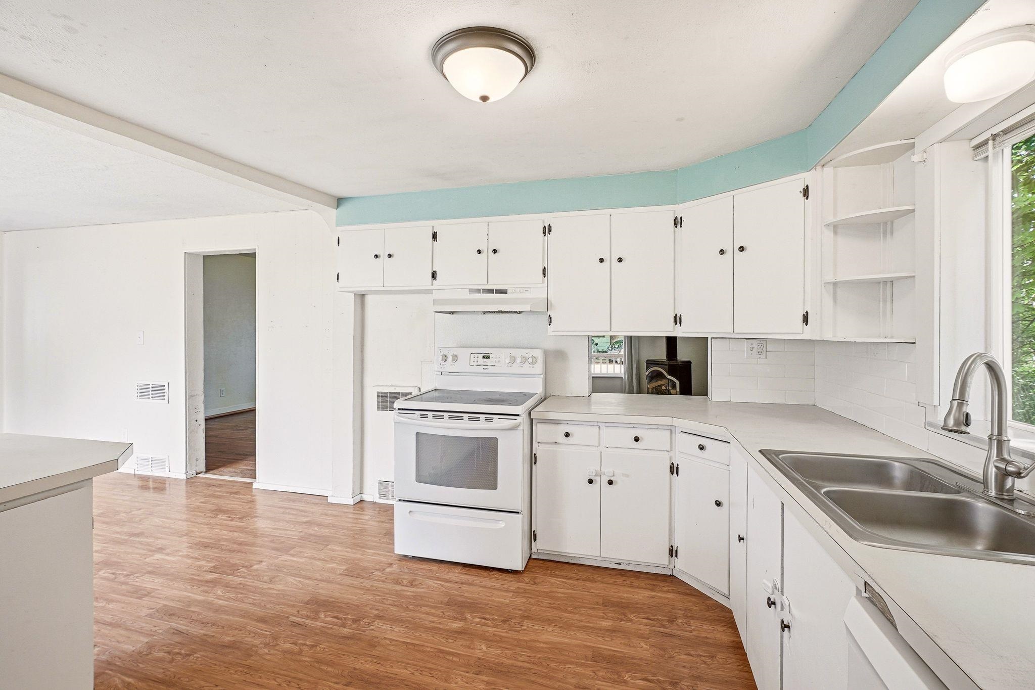 909 Maxwell St - Photo 12