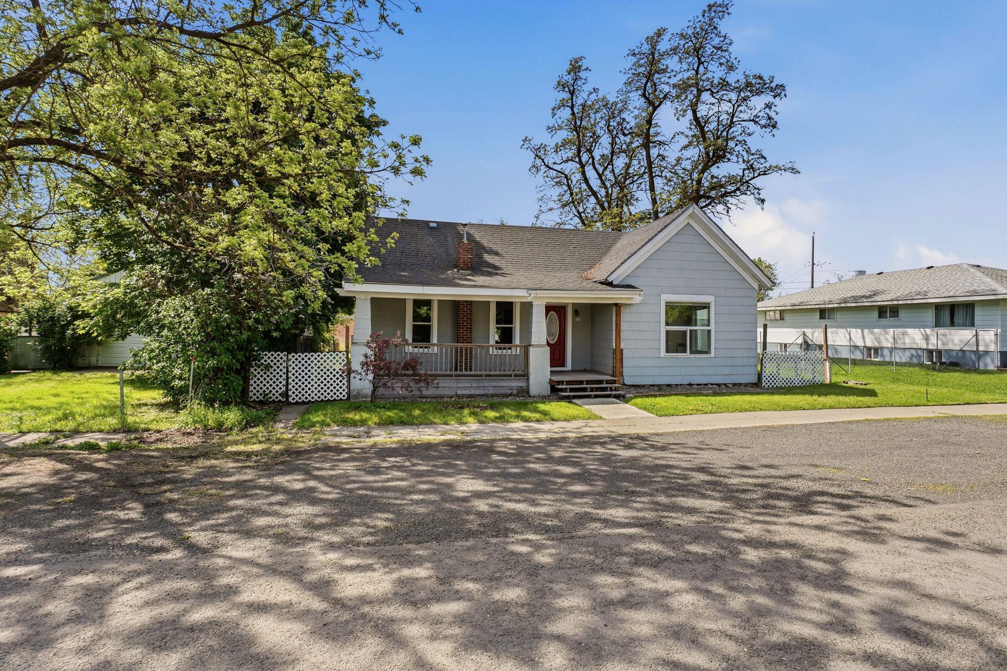 909 Maxwell St - Photo 3