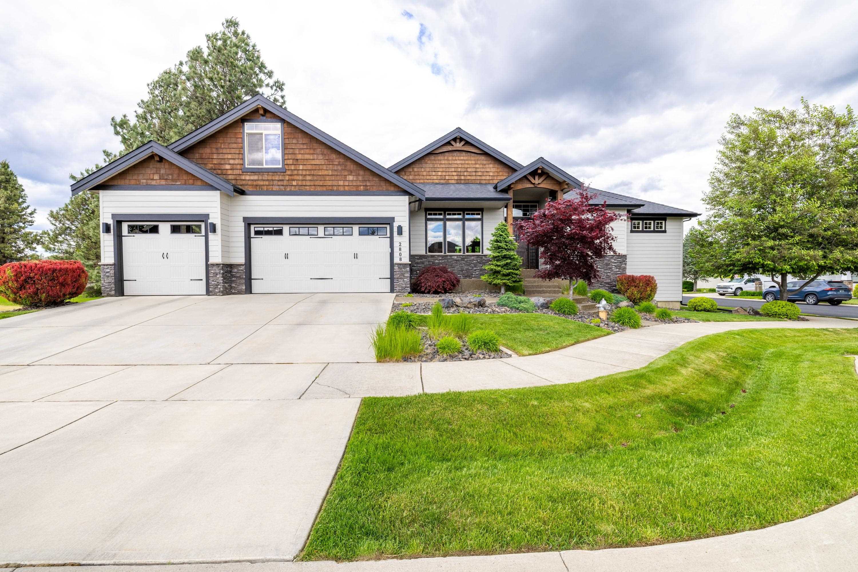 2808 W Horizon Ridge Ln - Photo 1