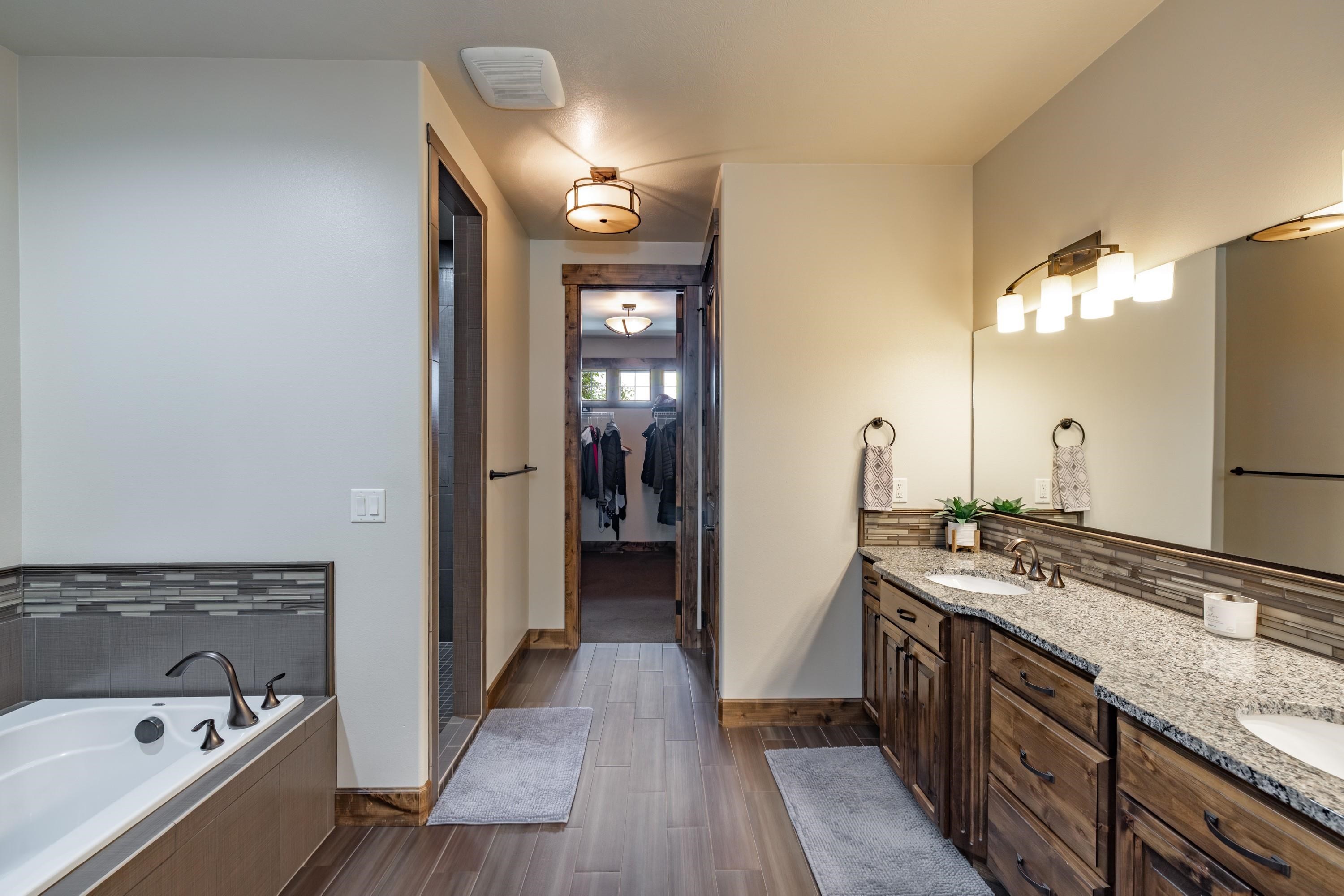 2808 W Horizon Ridge Ln - Photo 25