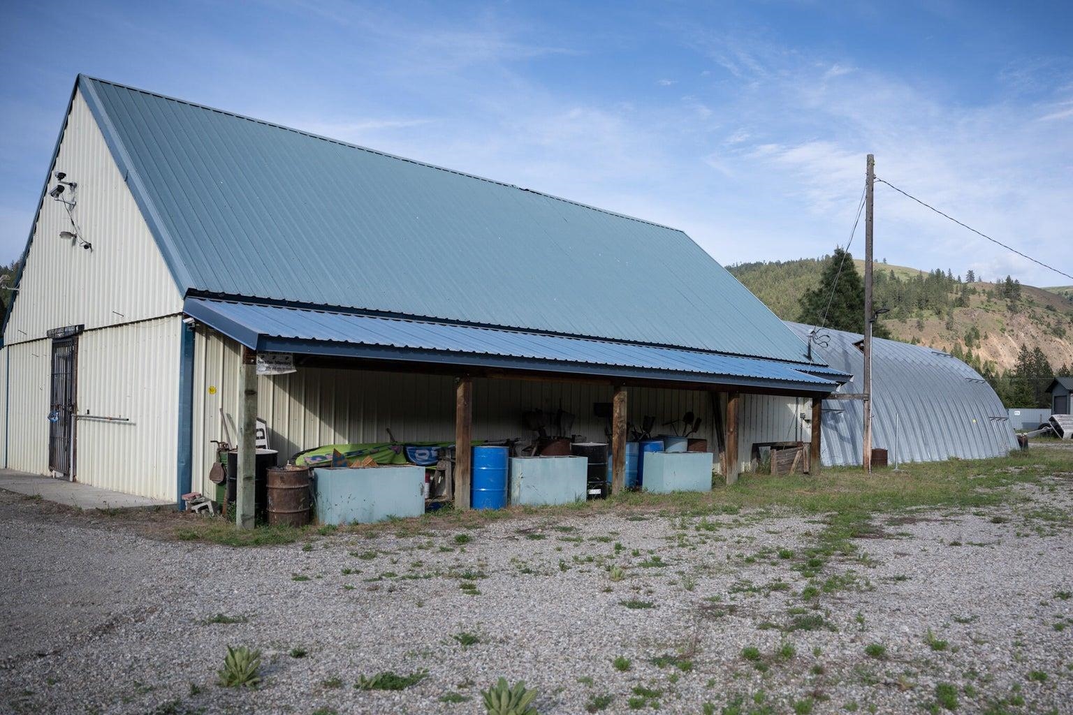 4 Waterview Dr - Photo 3